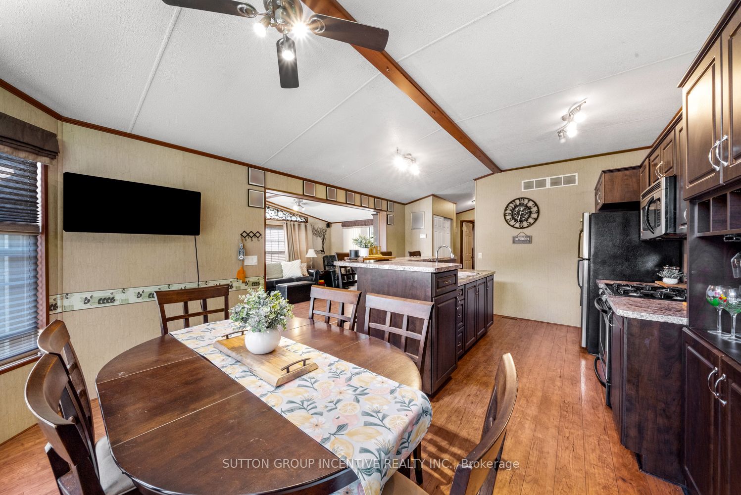 6047 Highway 89 Property Photo 6