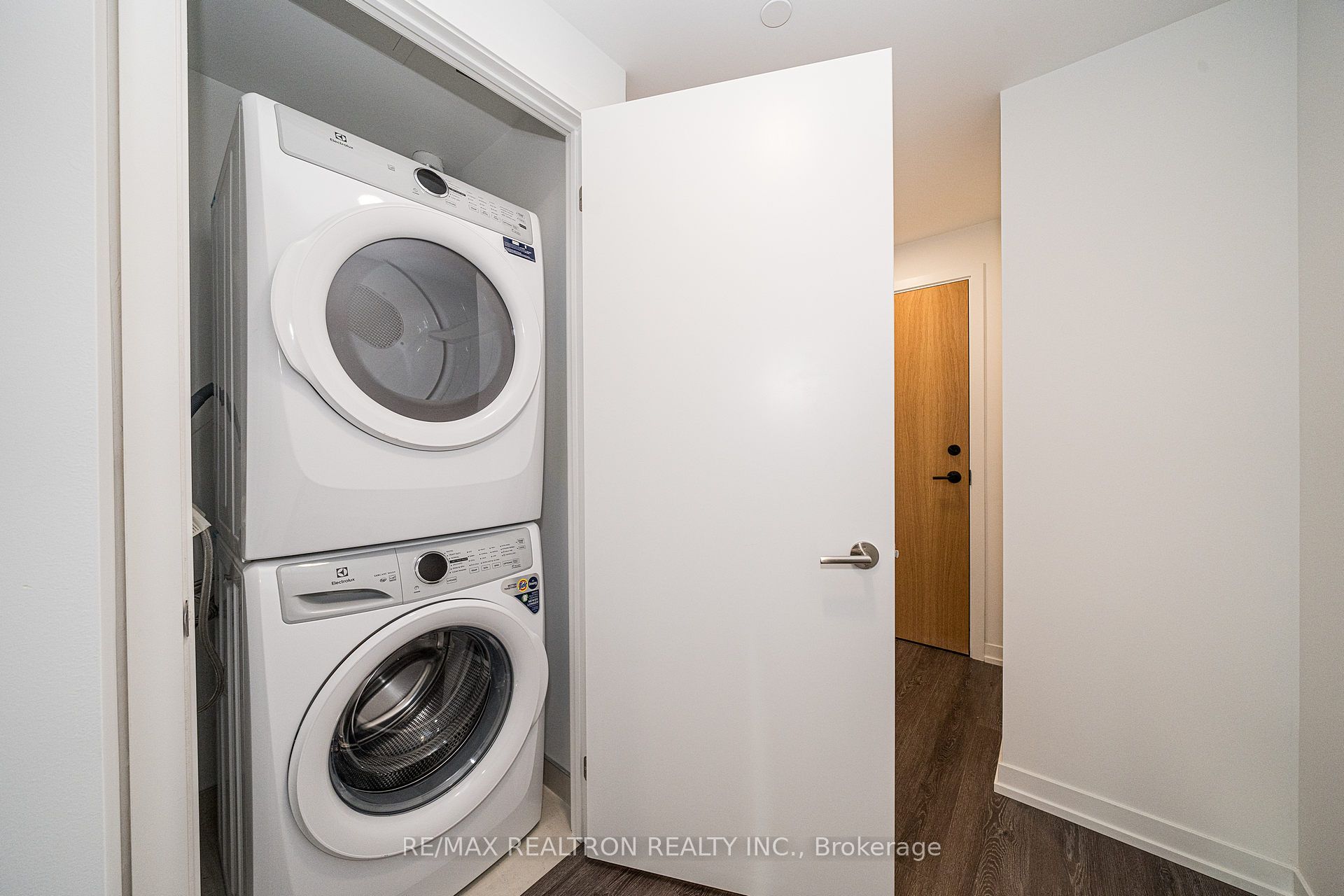 #2511 - 7950 Bathurst Street Property Photo 17