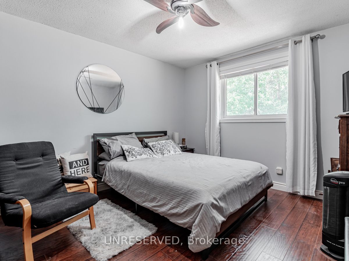 2982 Earl St Property Photo 6