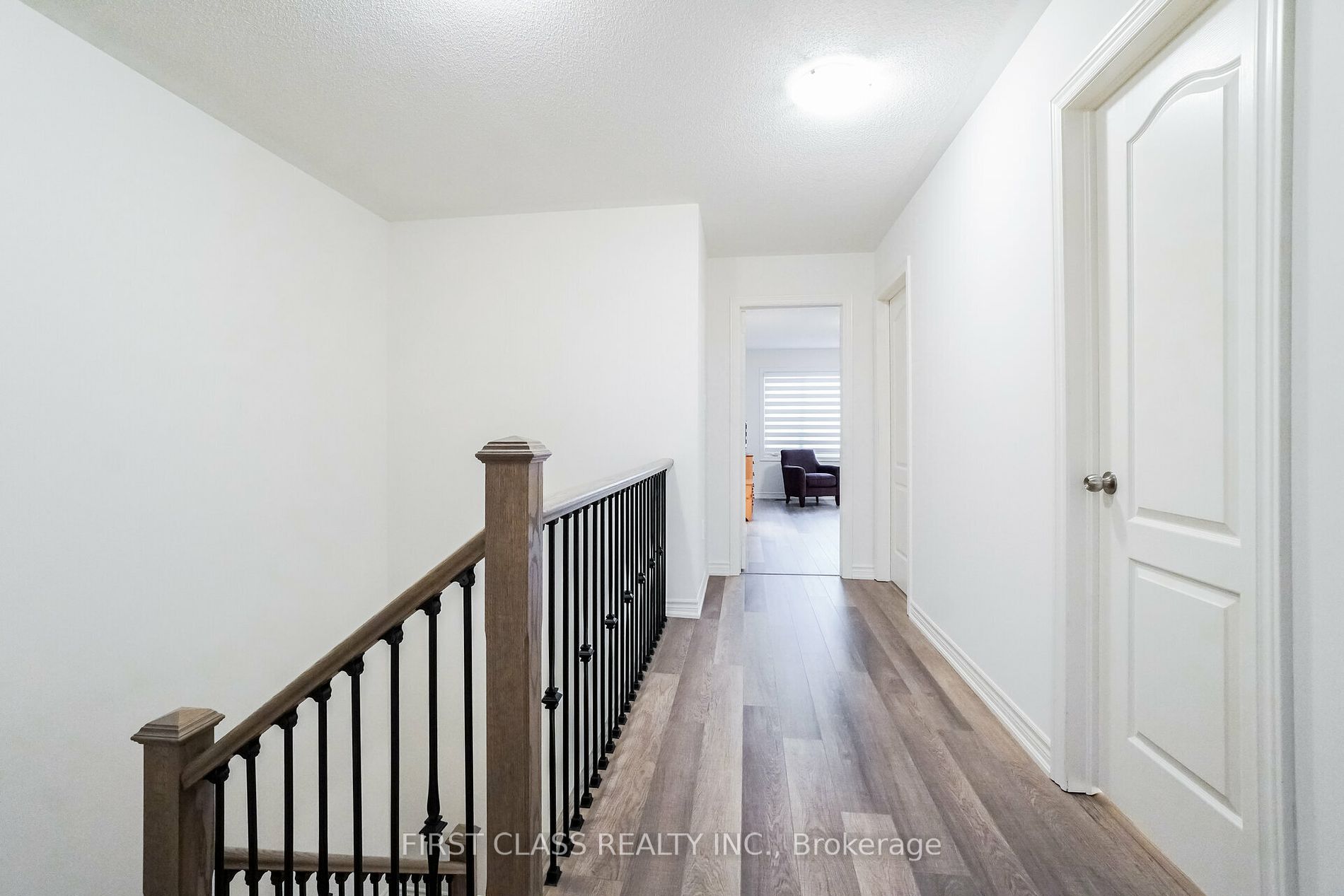 137 Boundary Blvd Property Photo 14