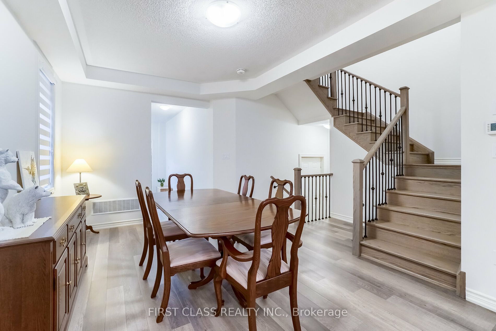 137 Boundary Blvd Property Photo 36