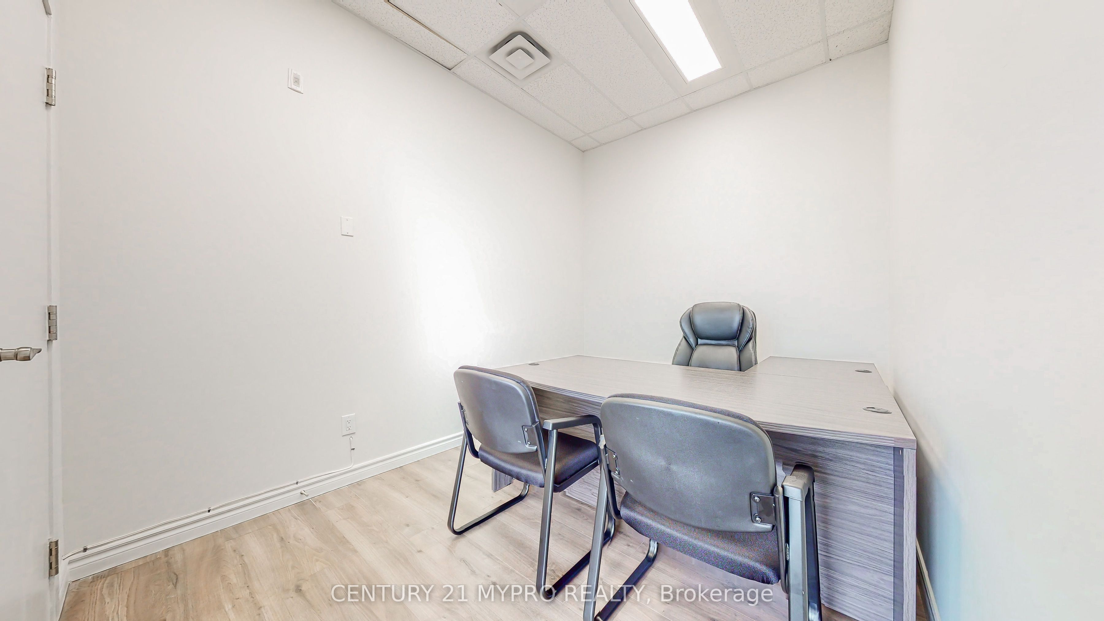 #402-rm1 - 7130 Warden Avenue Property Photo 27