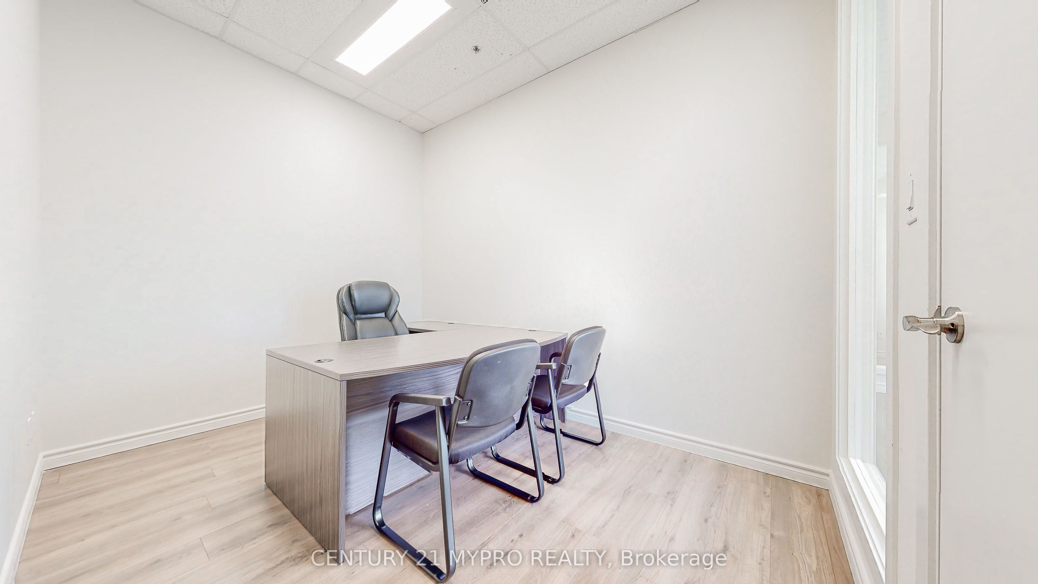 #402-rm1 - 7130 Warden Avenue Property Photo 32