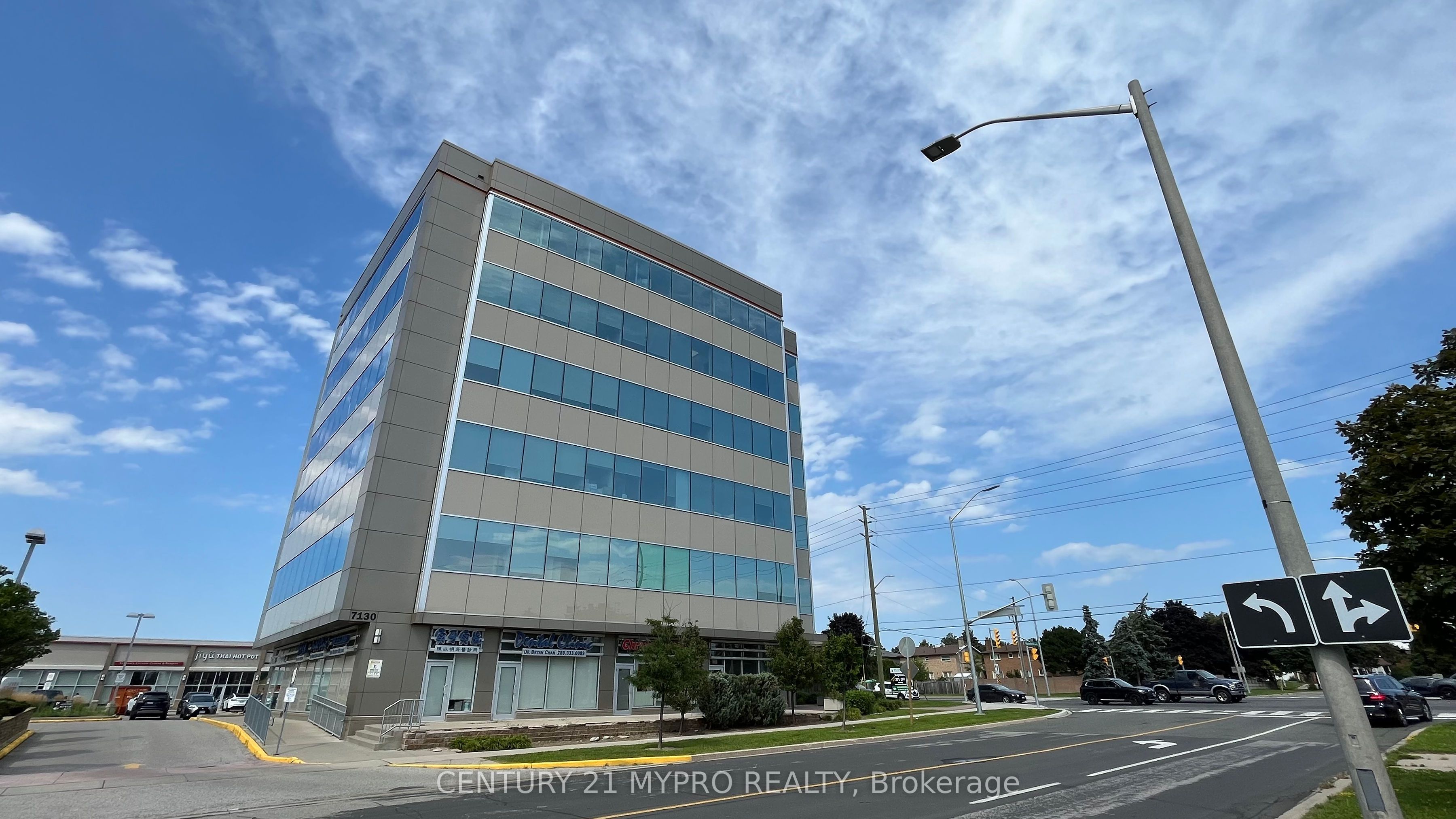 #402-rm1 - 7130 Warden Avenue Property Photo 34