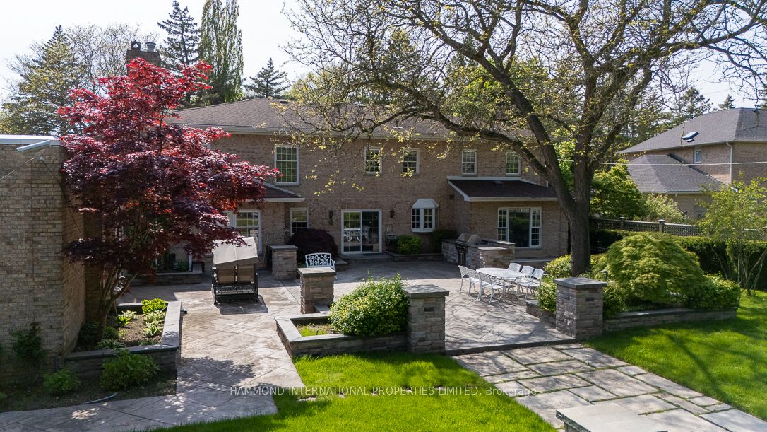 19 Limcombe Drive Property Photo 2