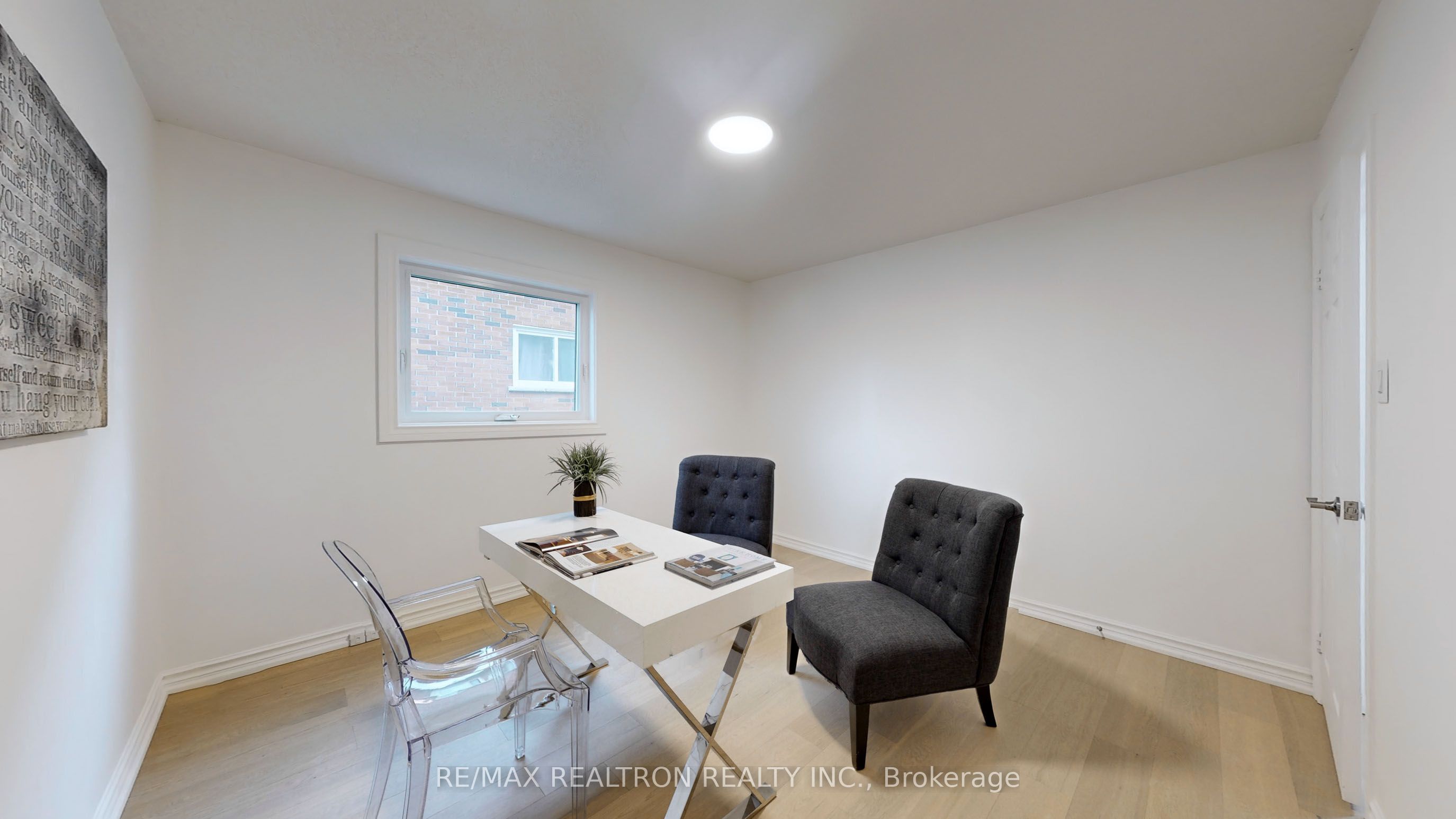 54 Central Park Drive Property Photo 16