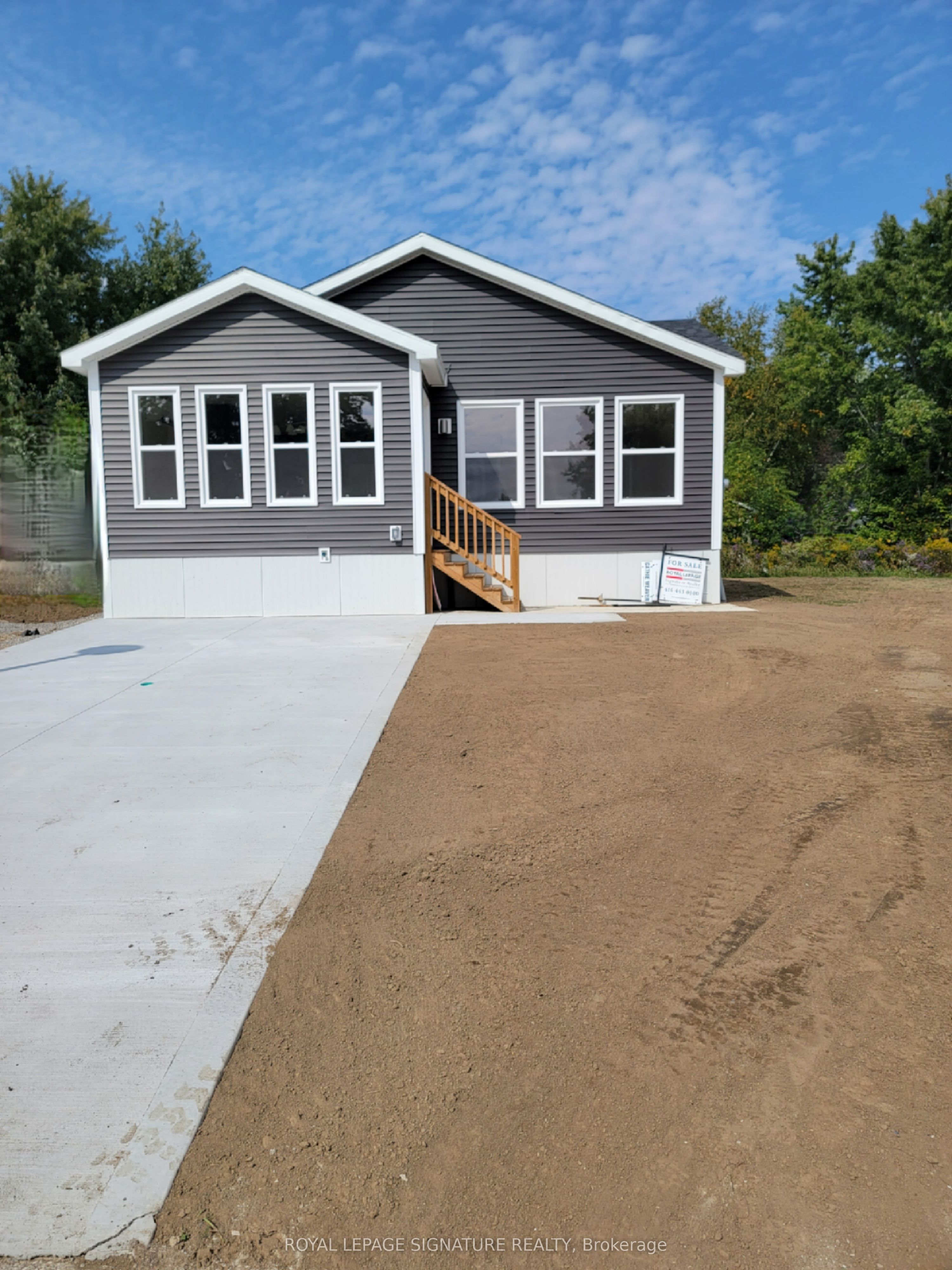 14 Briar Wood Place Property Photo 4