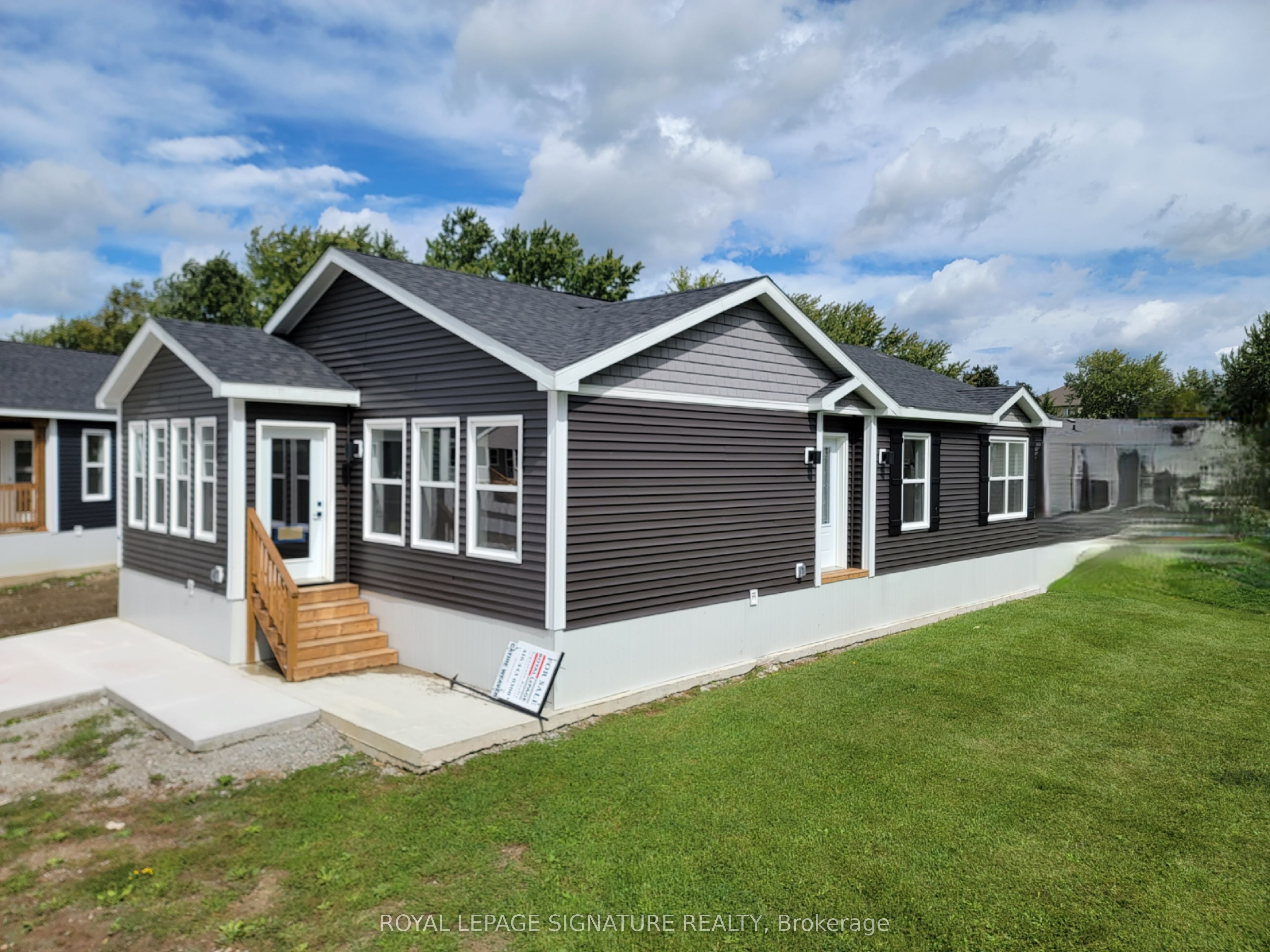 18 Briar Wood Place Property Photo 10
