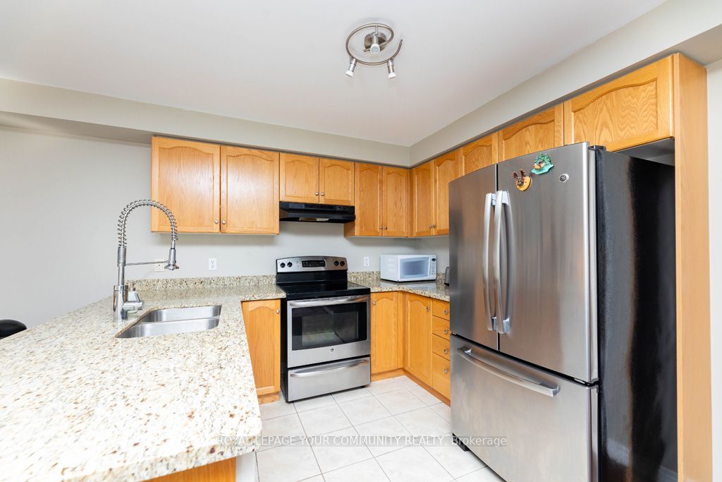 21 Baywell Cres Property Photo 2
