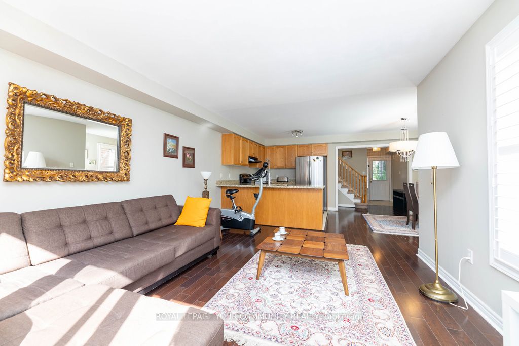 21 Baywell Cres Property Photo 5