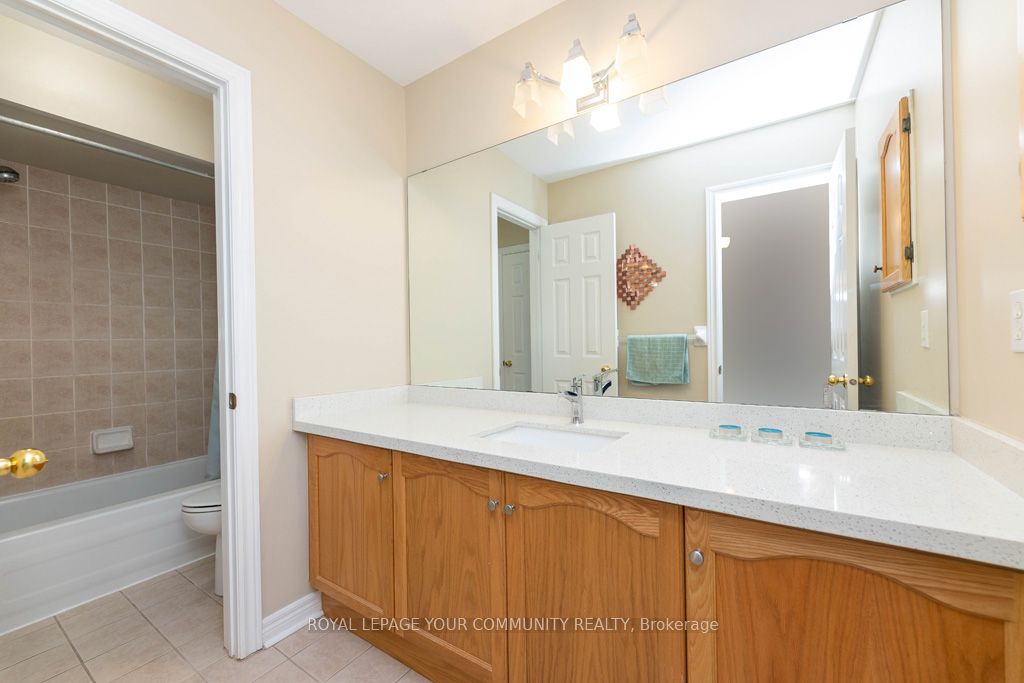 21 Baywell Cres Property Photo 11