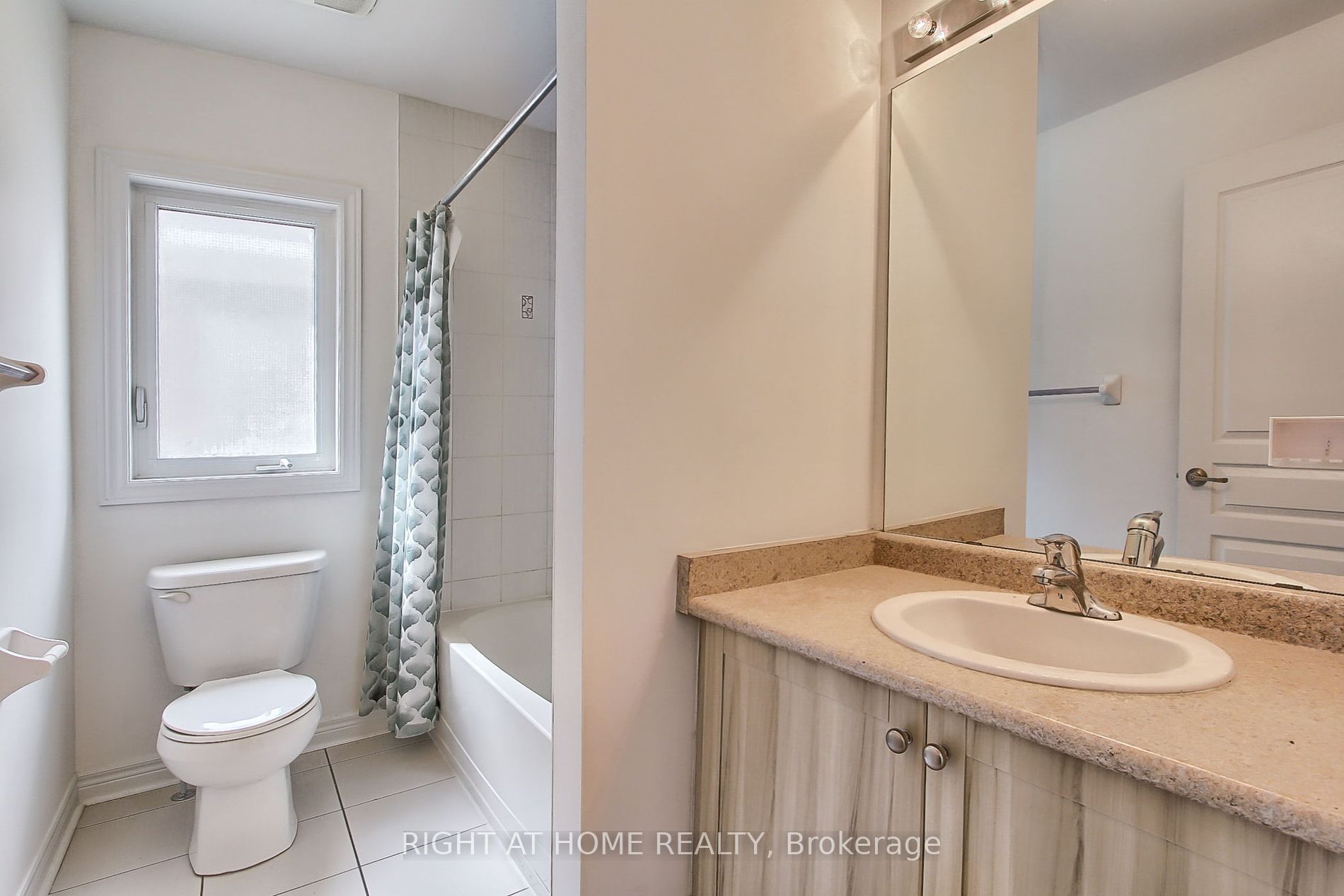 63 Paper Mills Cres Property Photo 24
