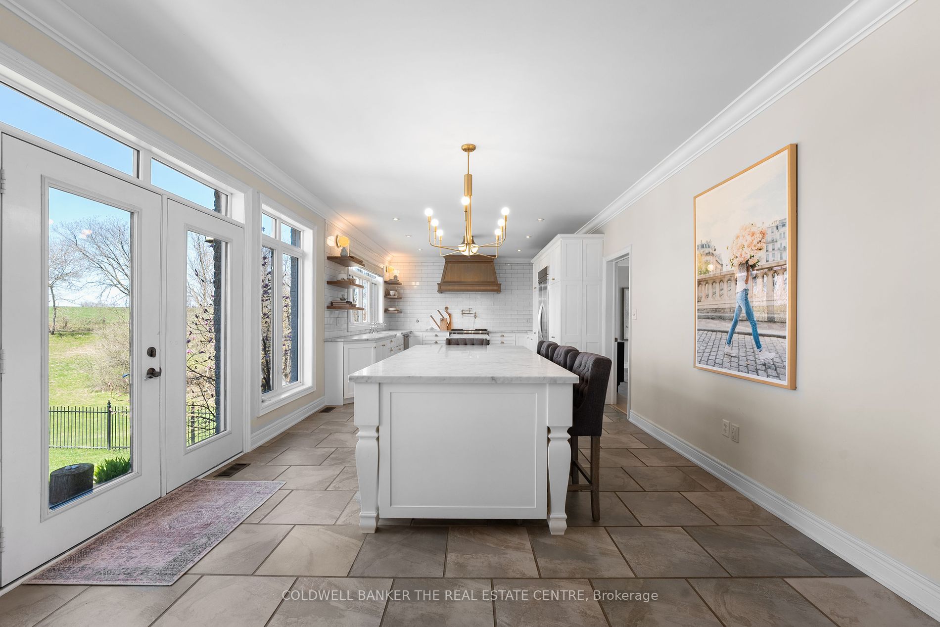 42 Fairbairn Gate W Property Photo 9