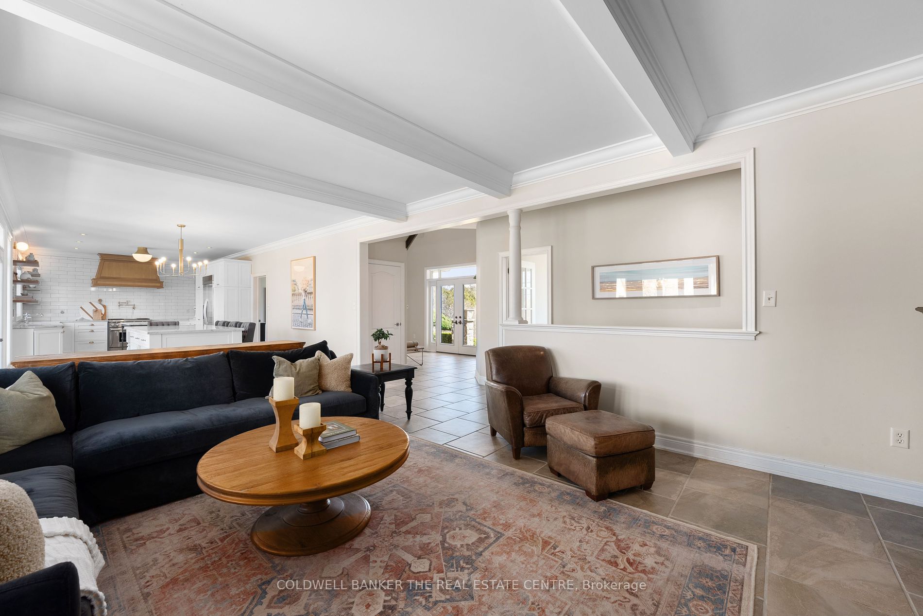 42 Fairbairn Gate W Property Photo 14