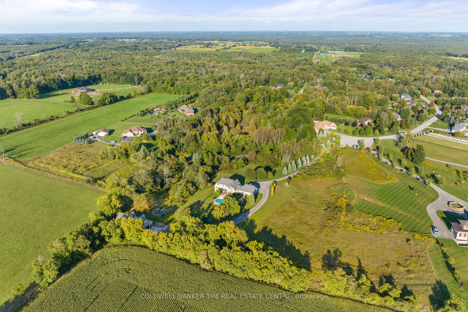 42 Fairbairn Gate W Property Photo 31