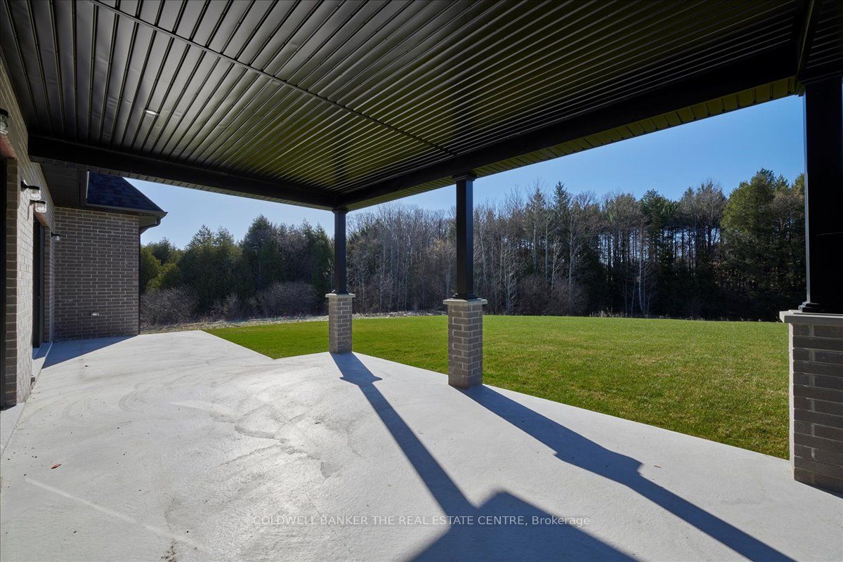16 Newton Reed Cres Property Photo 27