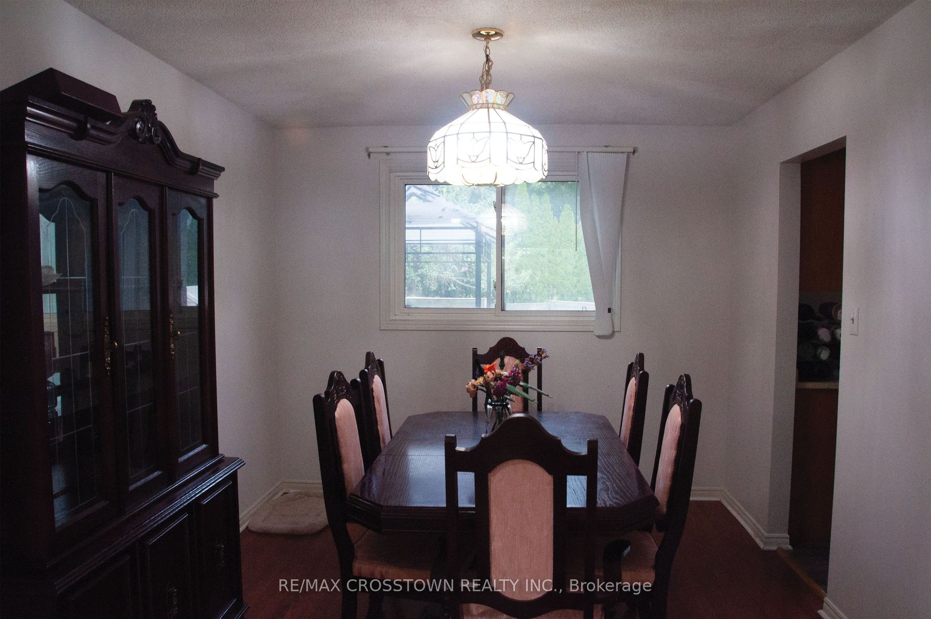 104 Crown Cres Property Photo 11