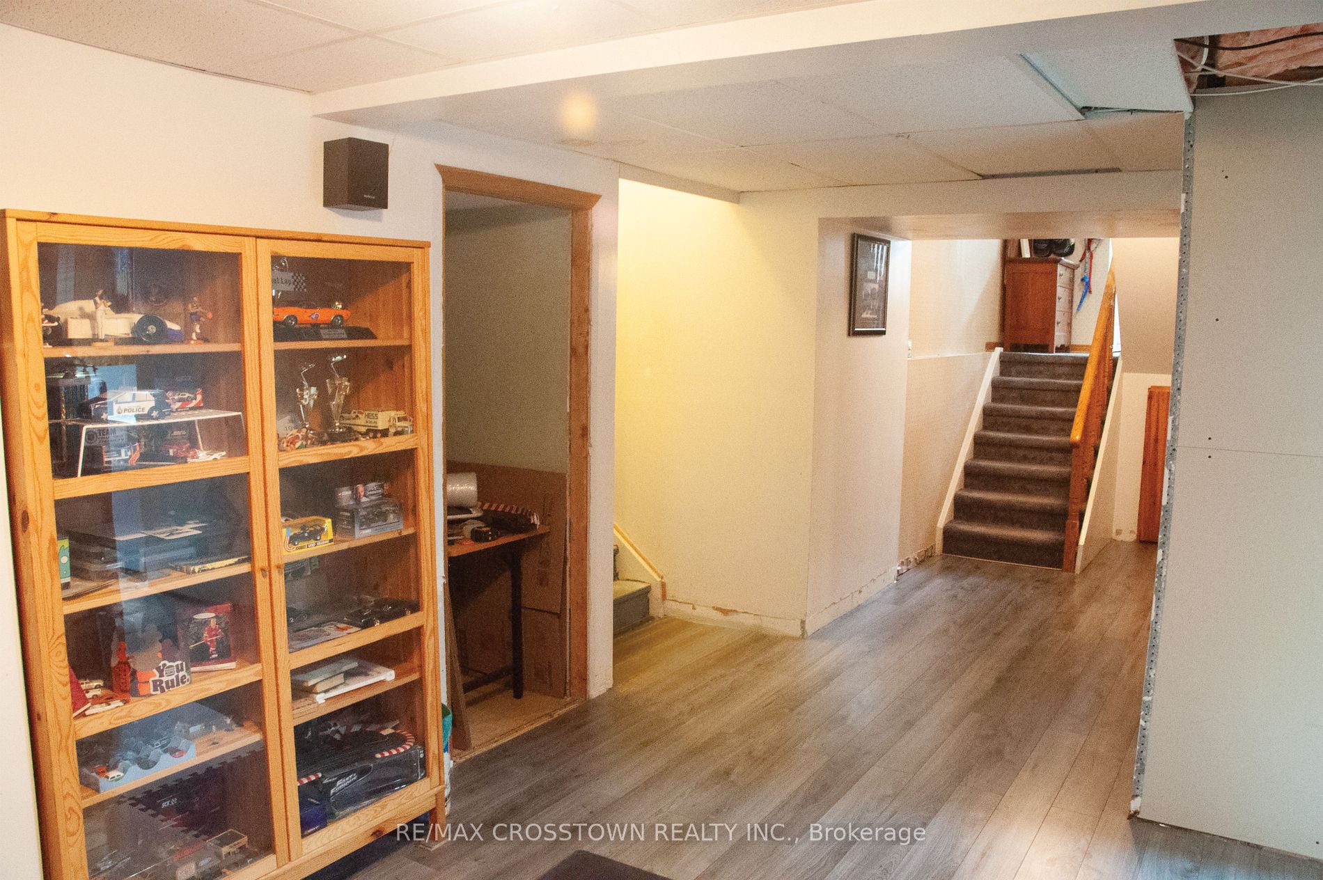 104 Crown Cres Property Photo 33