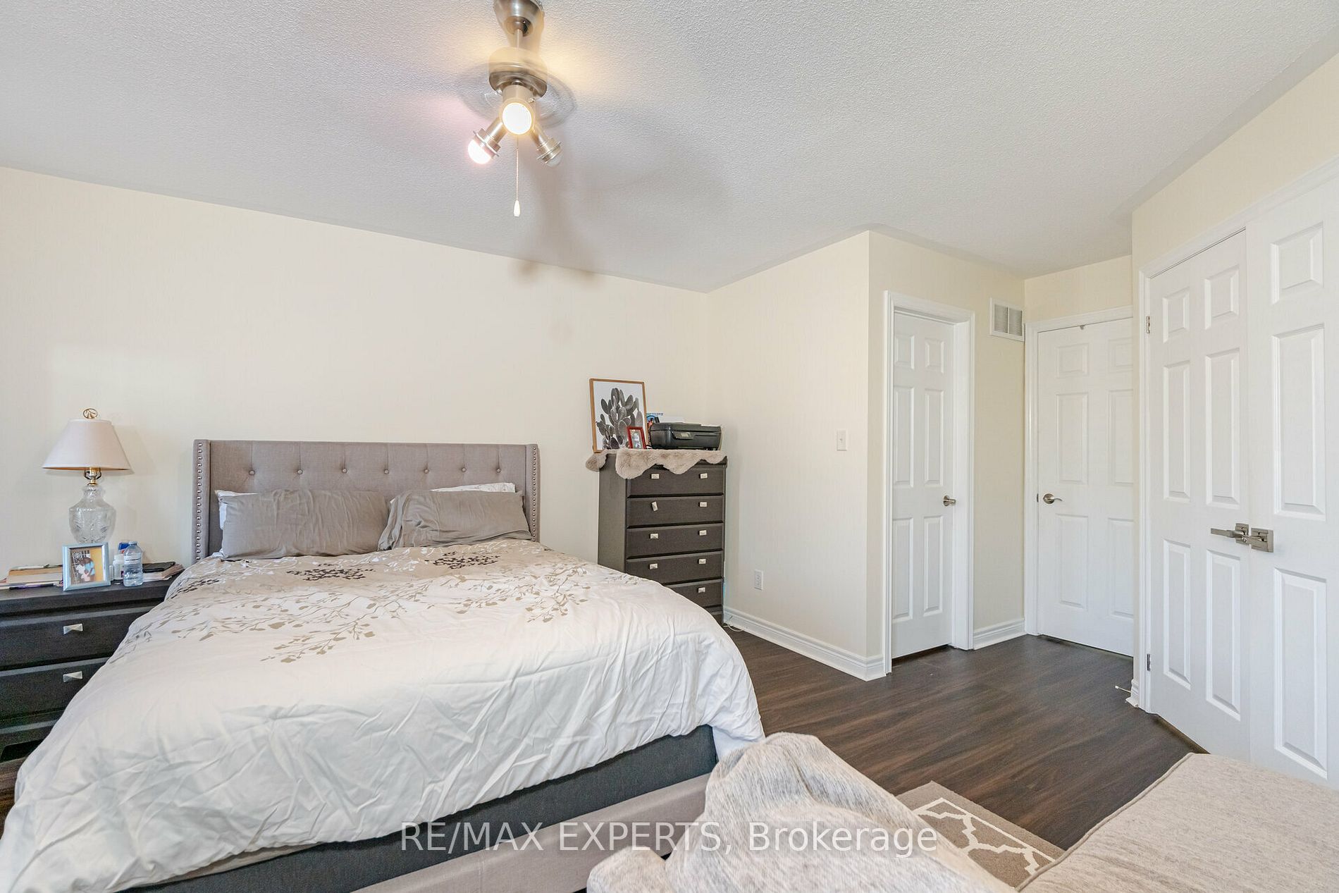 222 Tom Taylor Cres Property Photo 4