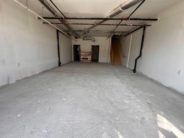 #6 - 220 Dissette Street Property Photo 5