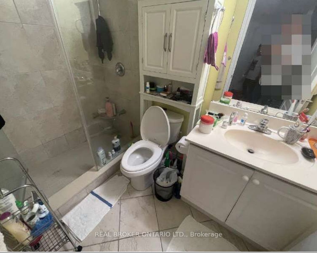 9017 Leslie St W 10 Property Photo 18