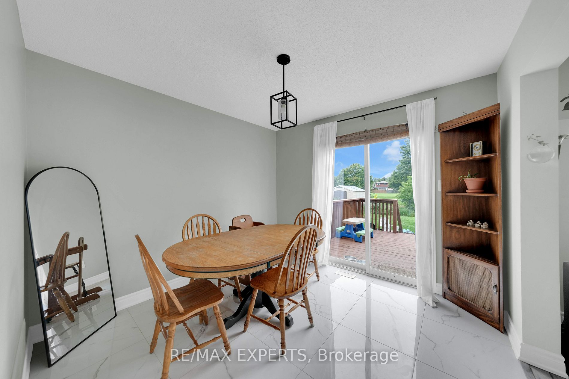 148 Beattie Ave Property Photo 2