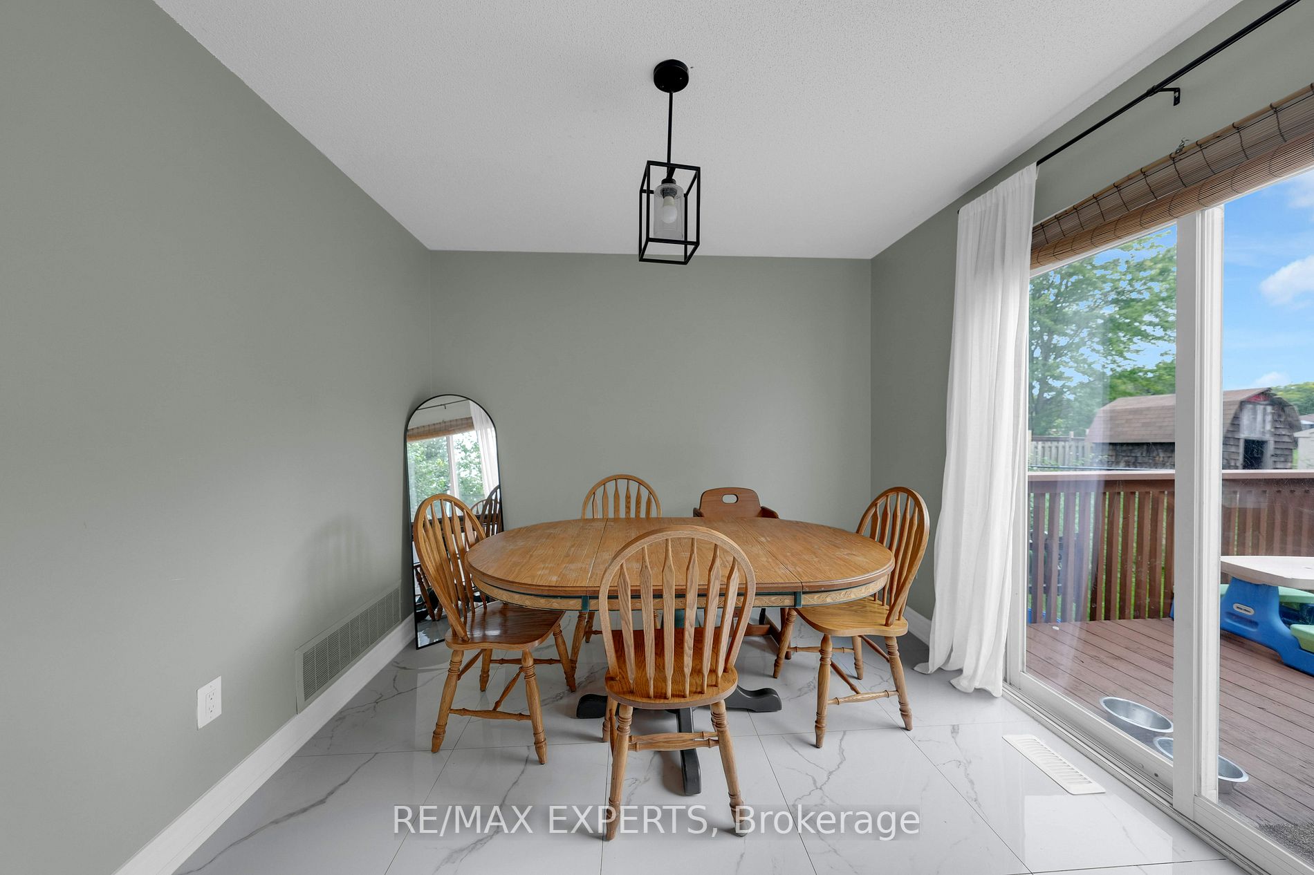 148 Beattie Ave Property Photo 3
