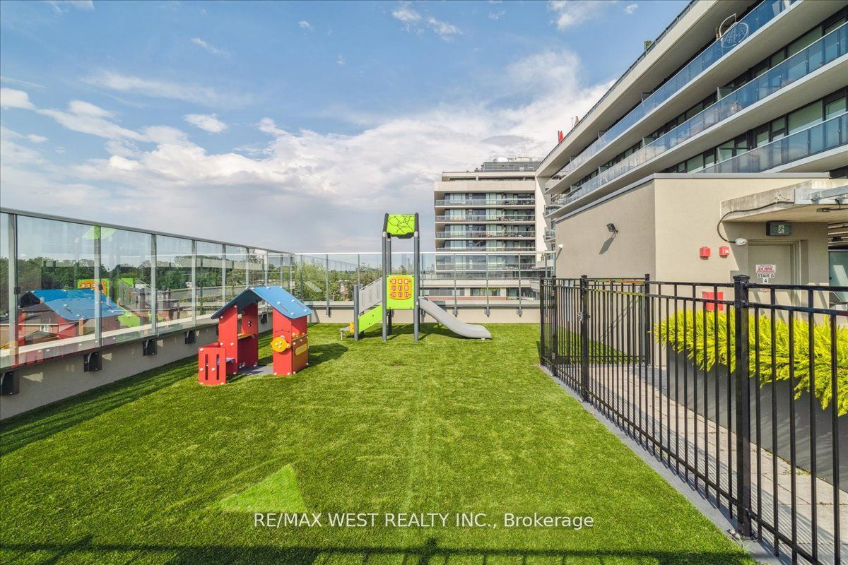 4800 Highway 7 04 Property Photo 15