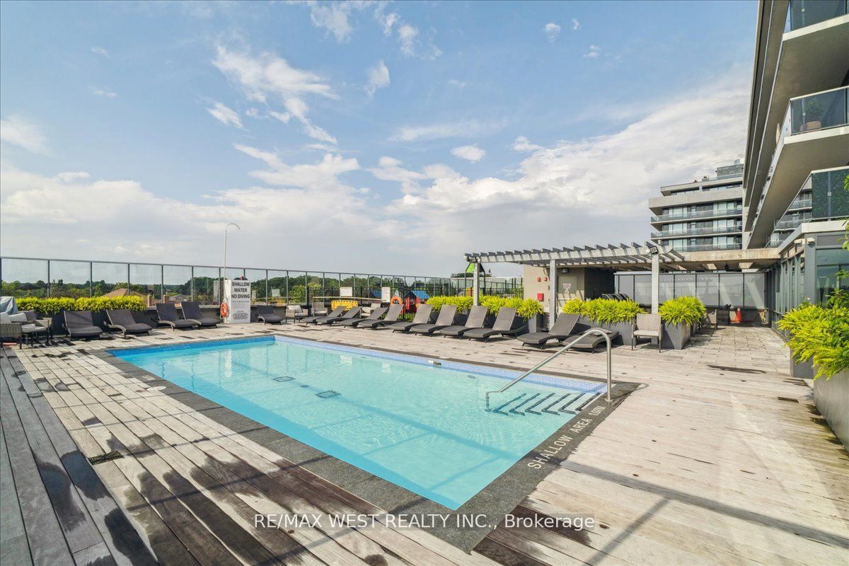 4800 Highway 7 04 Property Photo 16