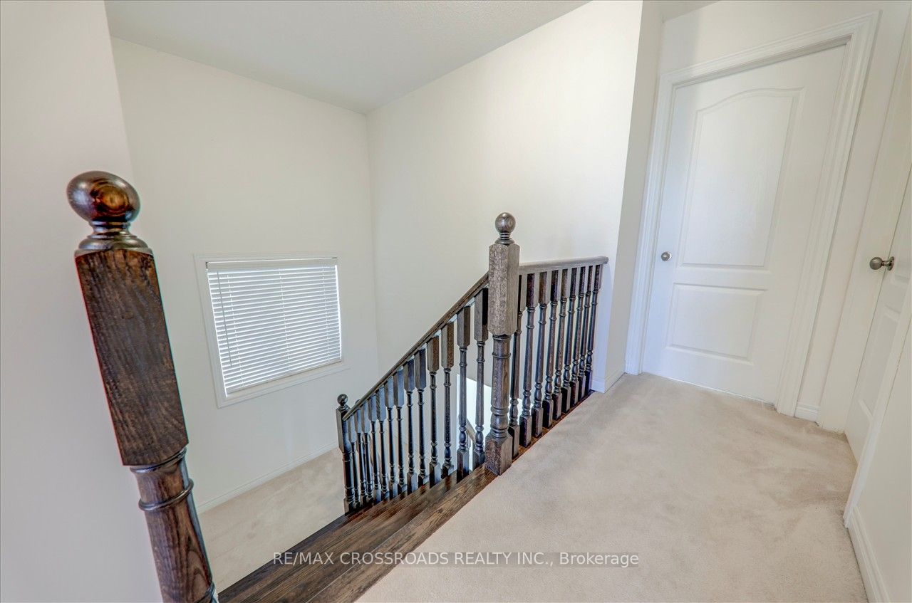 18 Sasco Way Property Photo 8