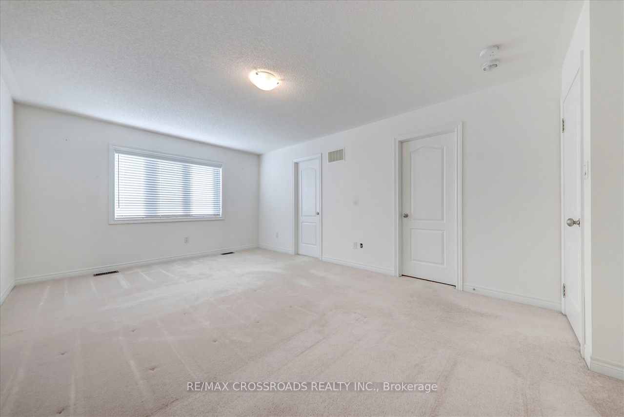 18 Sasco Way Property Photo 10