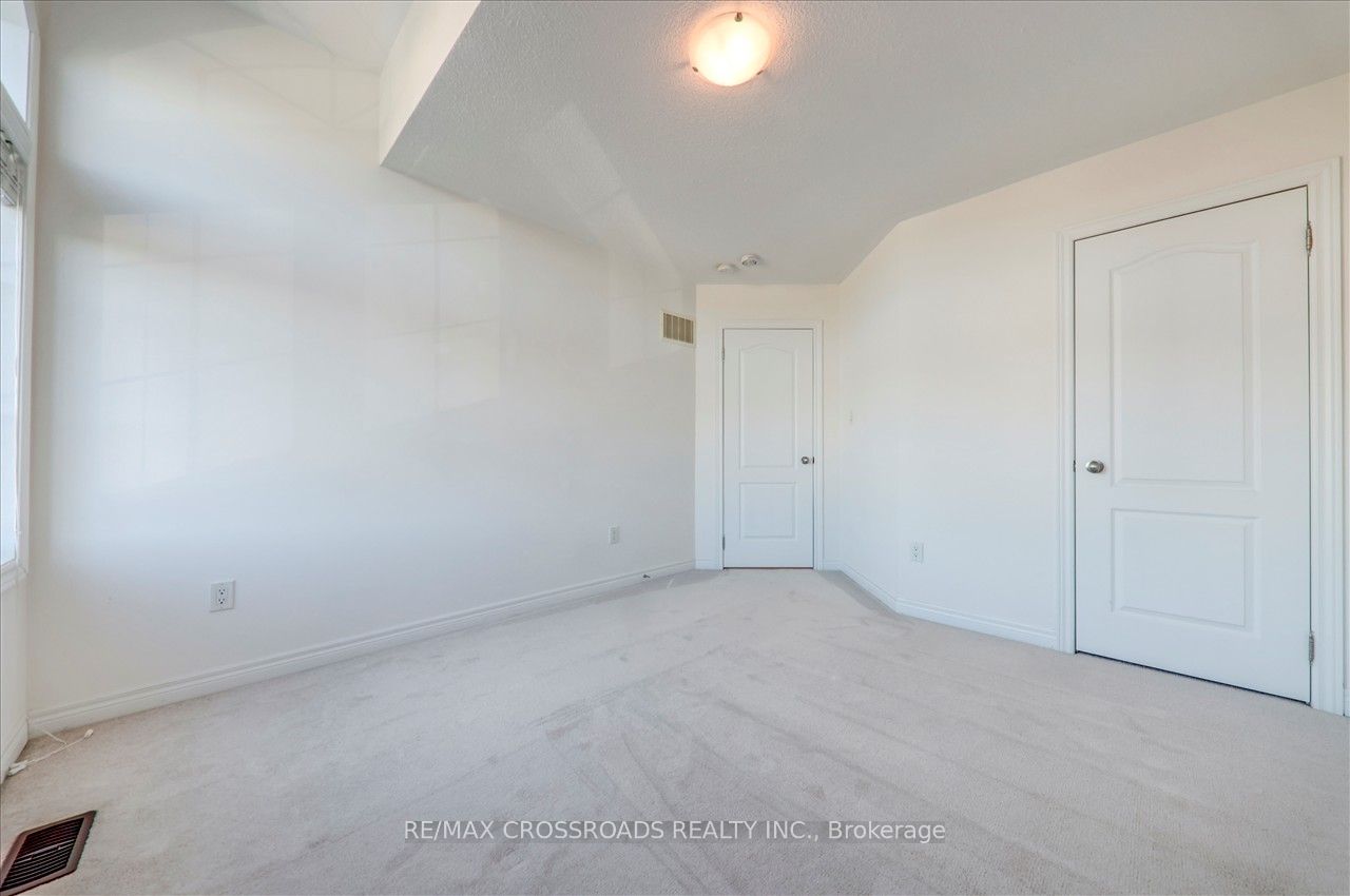 18 Sasco Way Property Photo 15