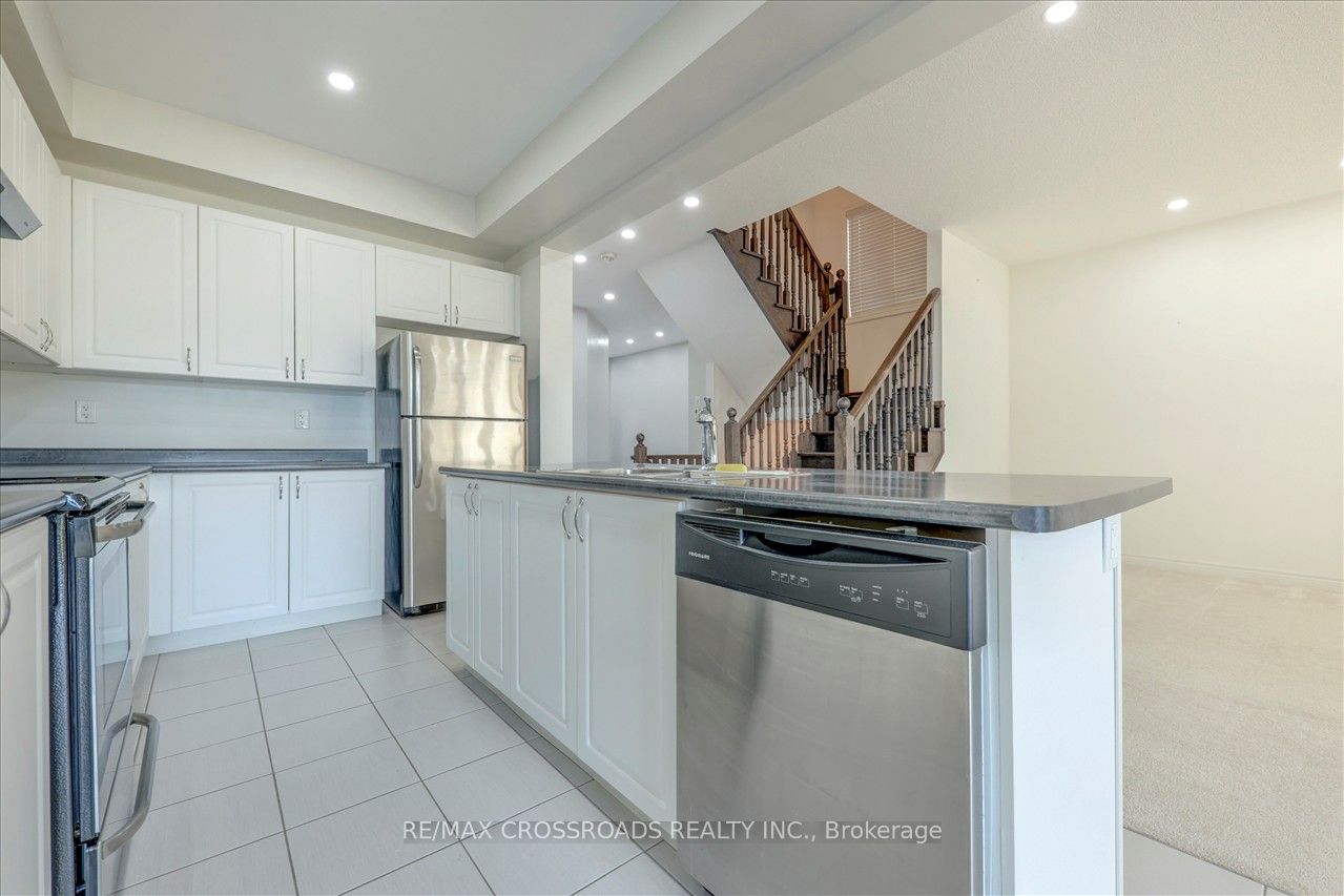 18 Sasco Way Property Photo 32