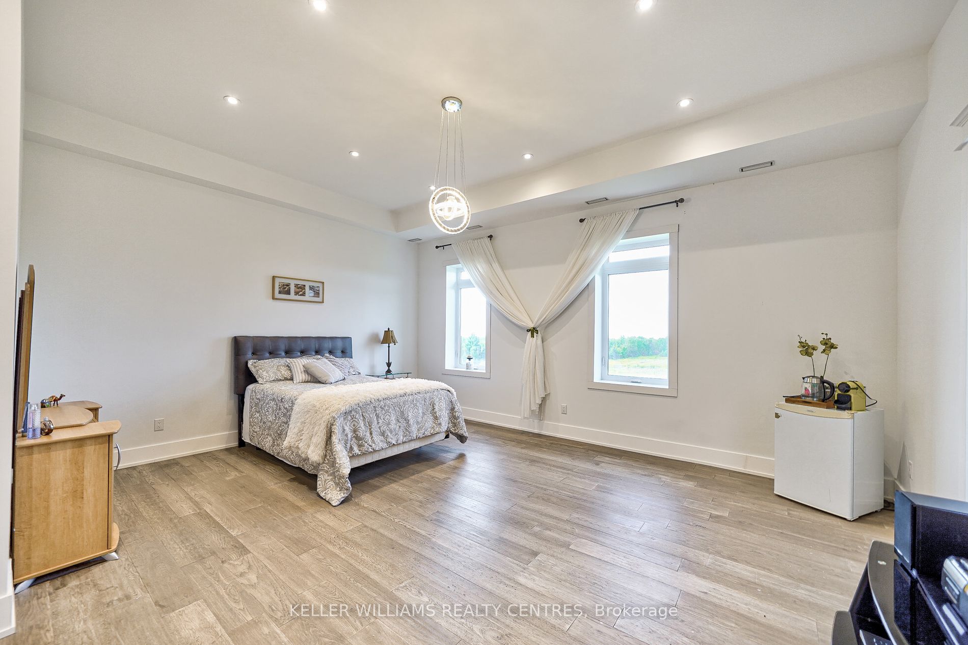 6196 Ravenshoe Rd Property Photo 19