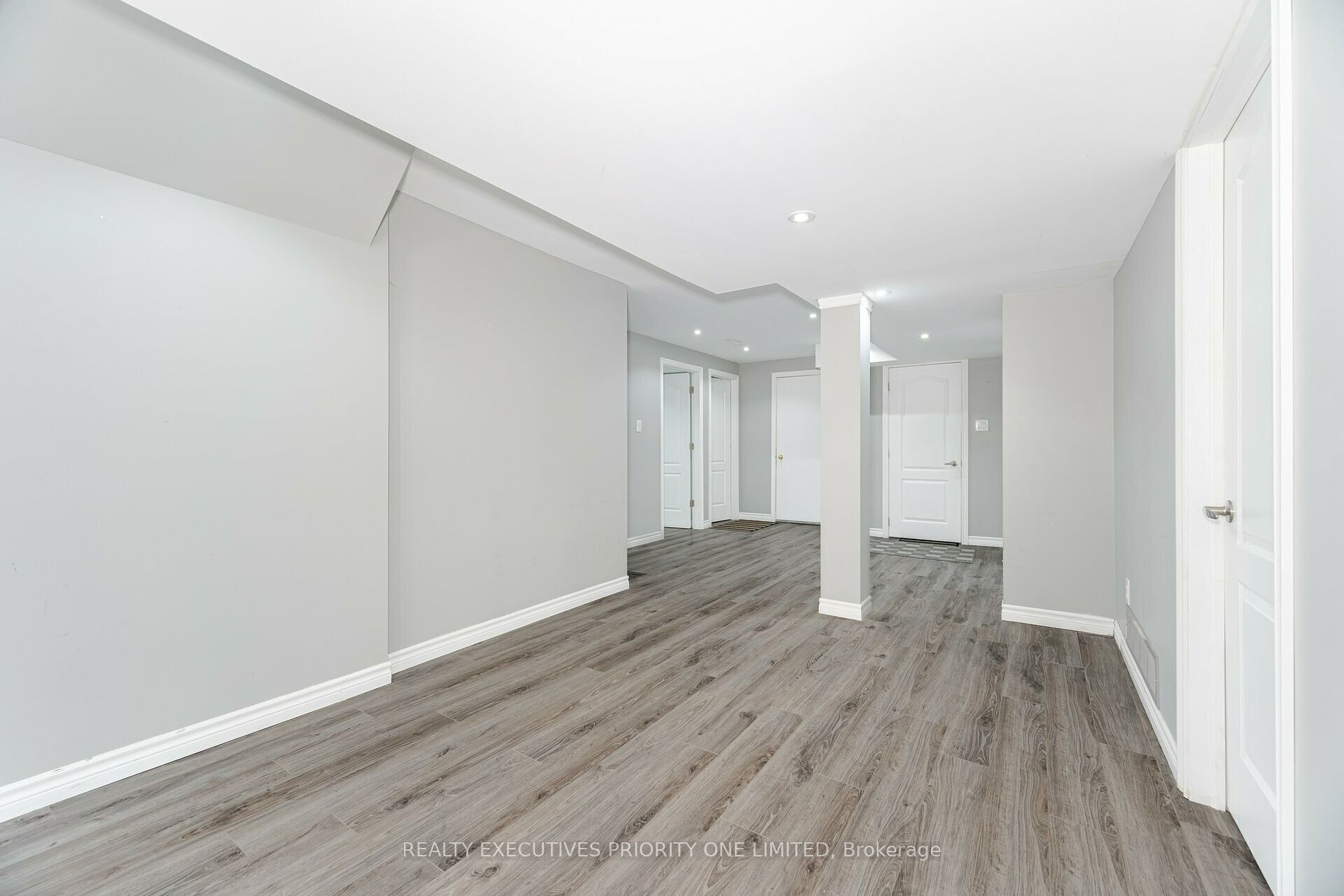 223 Caproni Dr Property Photo 21