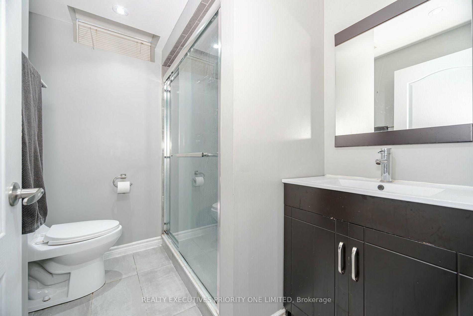 223 Caproni Dr Property Photo 28