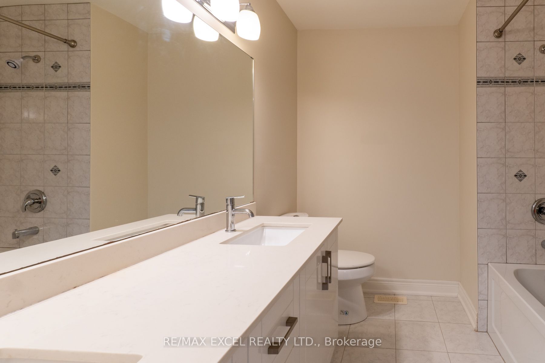 83 Eastpine Dr Property Photo 10