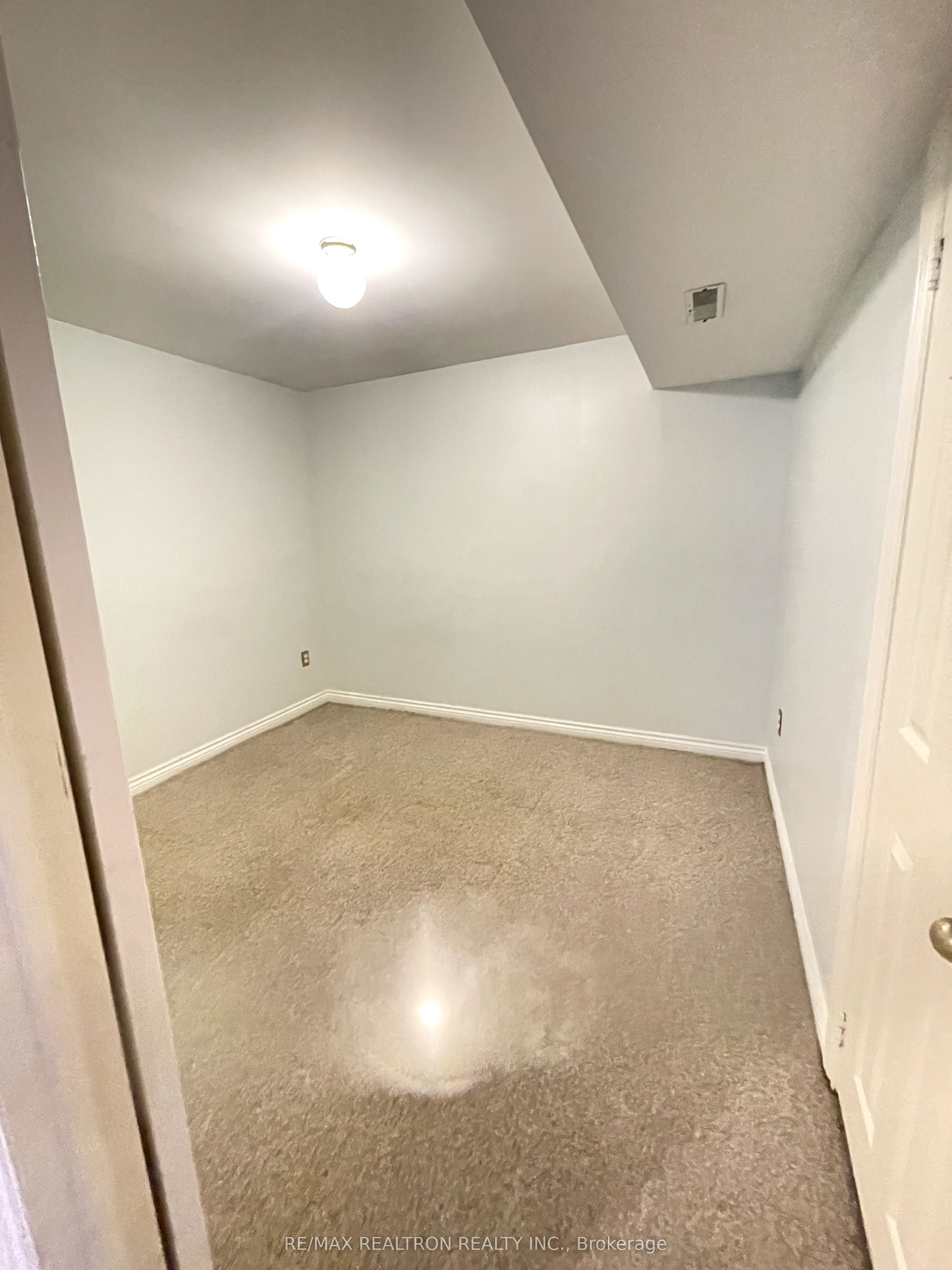 8 Keffer Circle Property Photo 17