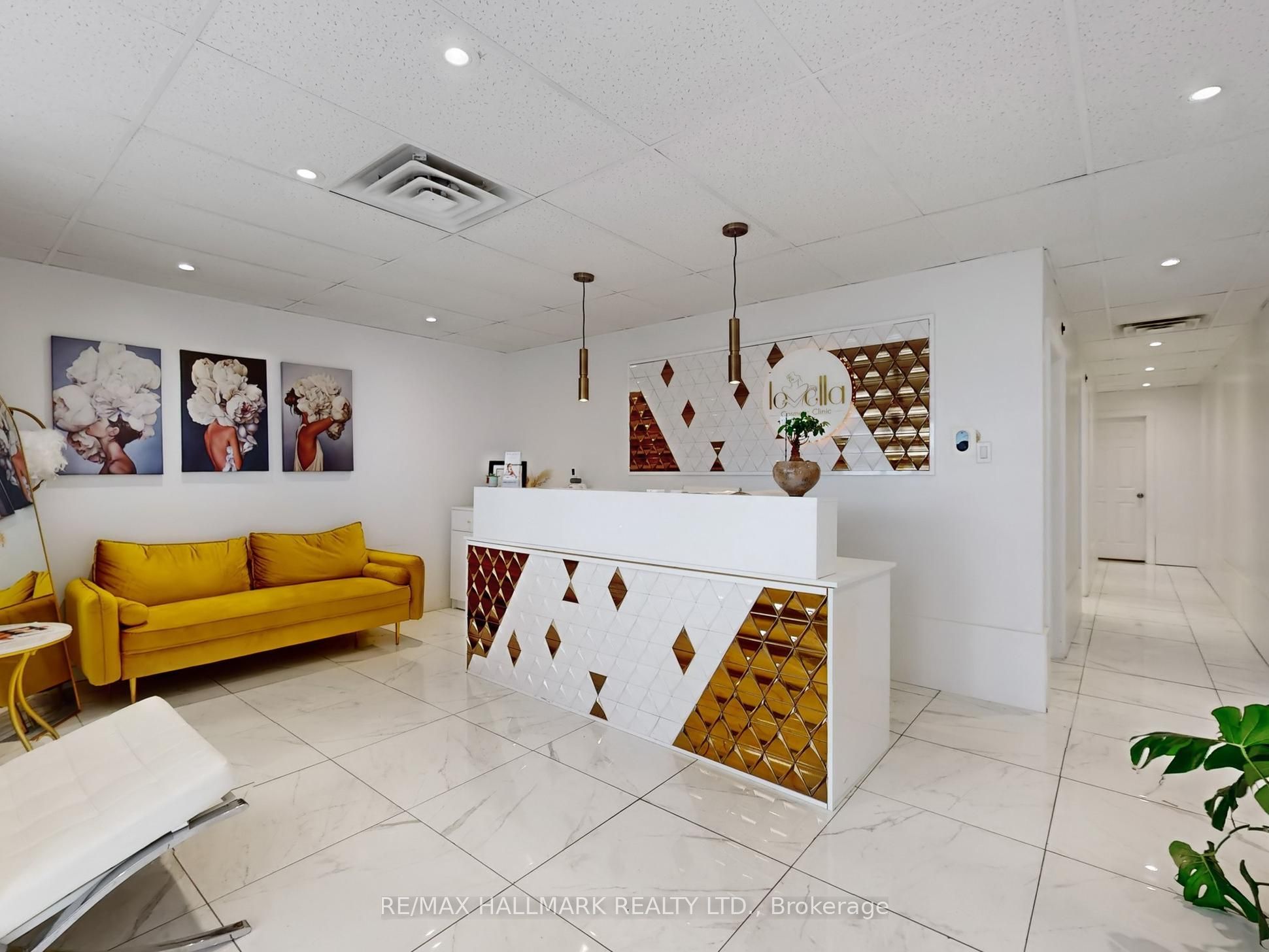 15187 Yonge Street Property Photo 7