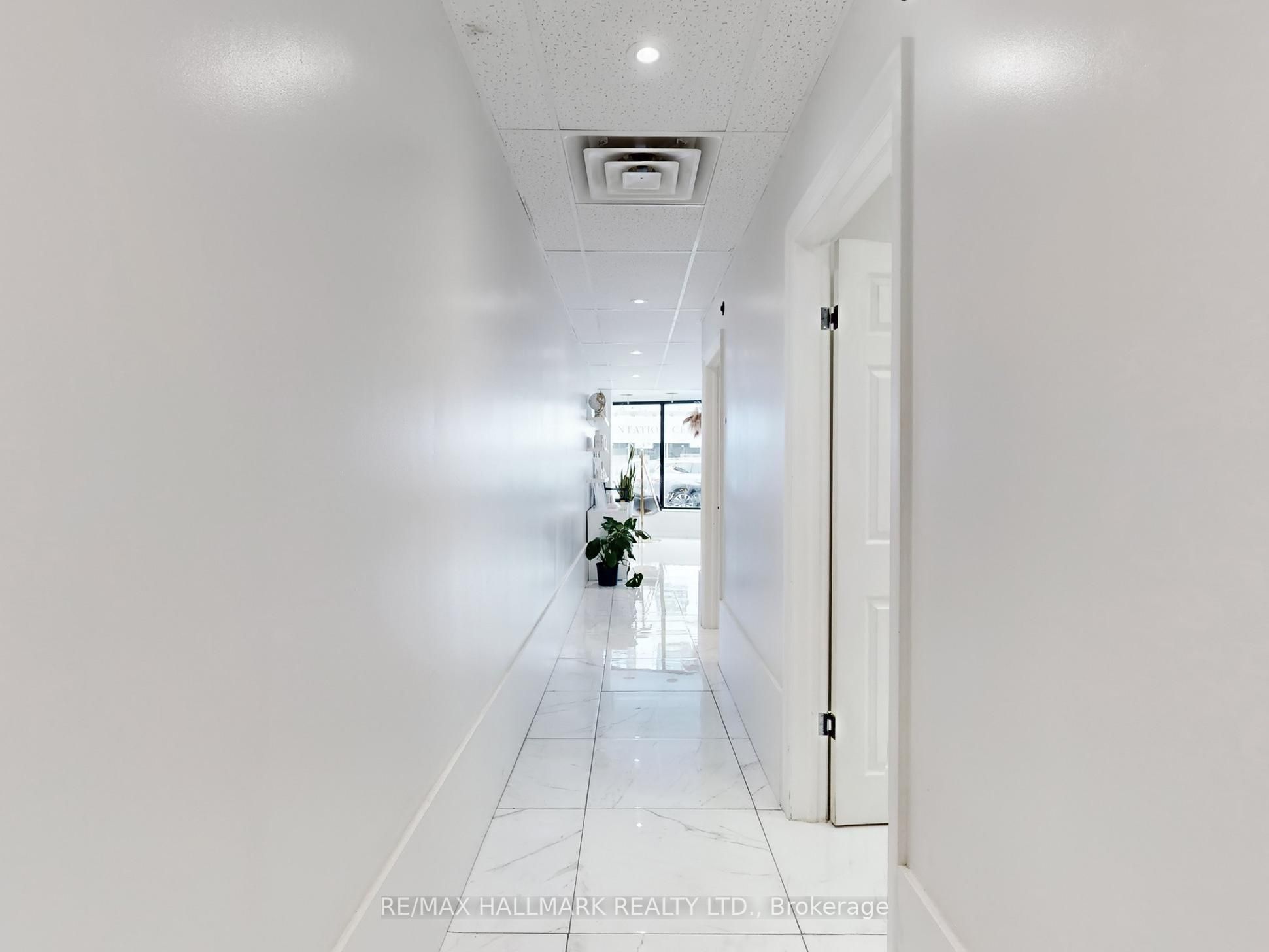 15187 Yonge Street Property Photo 13