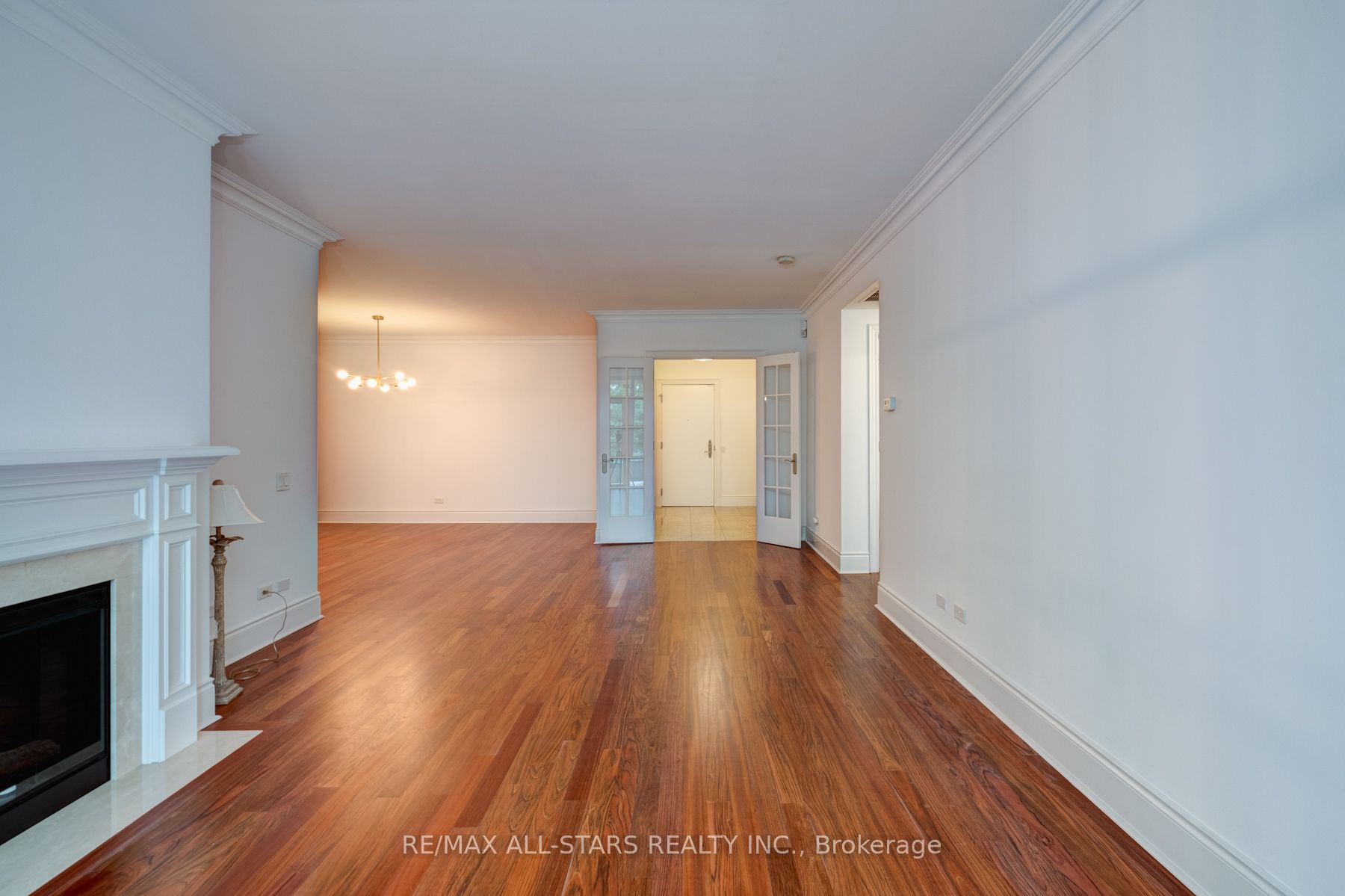 7071 Bayview Ave 09 Property Photo 8