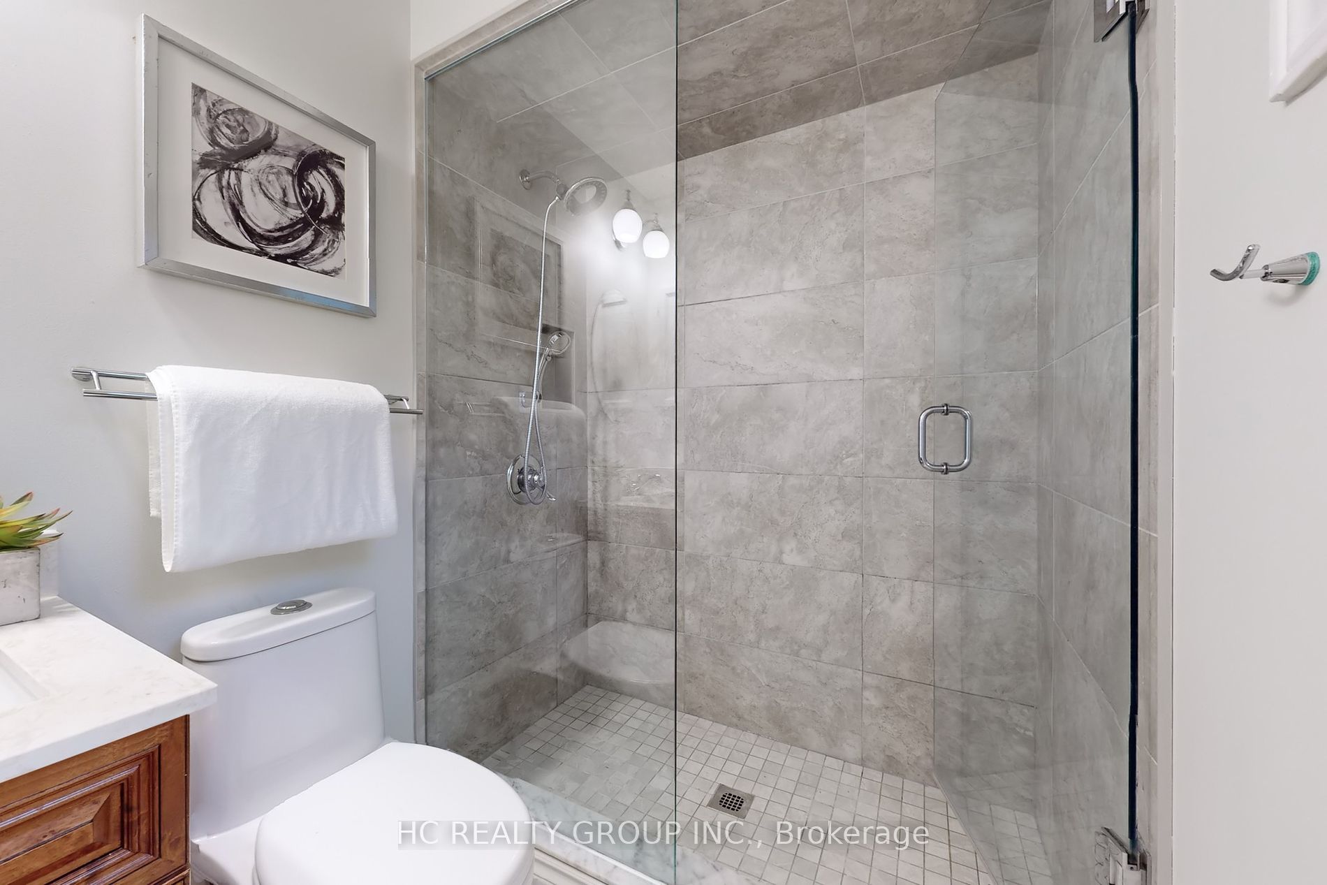 4 Teasdale Crt Property Photo 9
