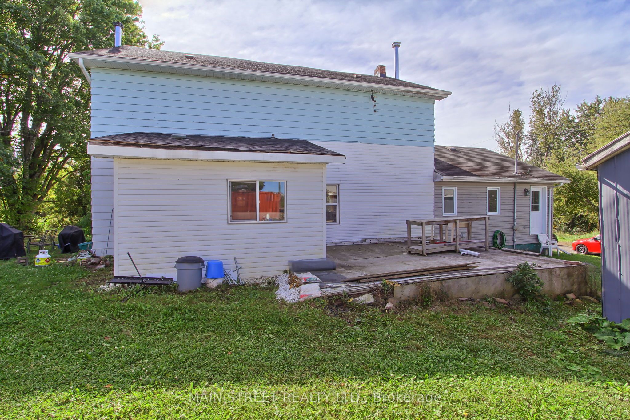 5984 3rd Line Property Photo 13
