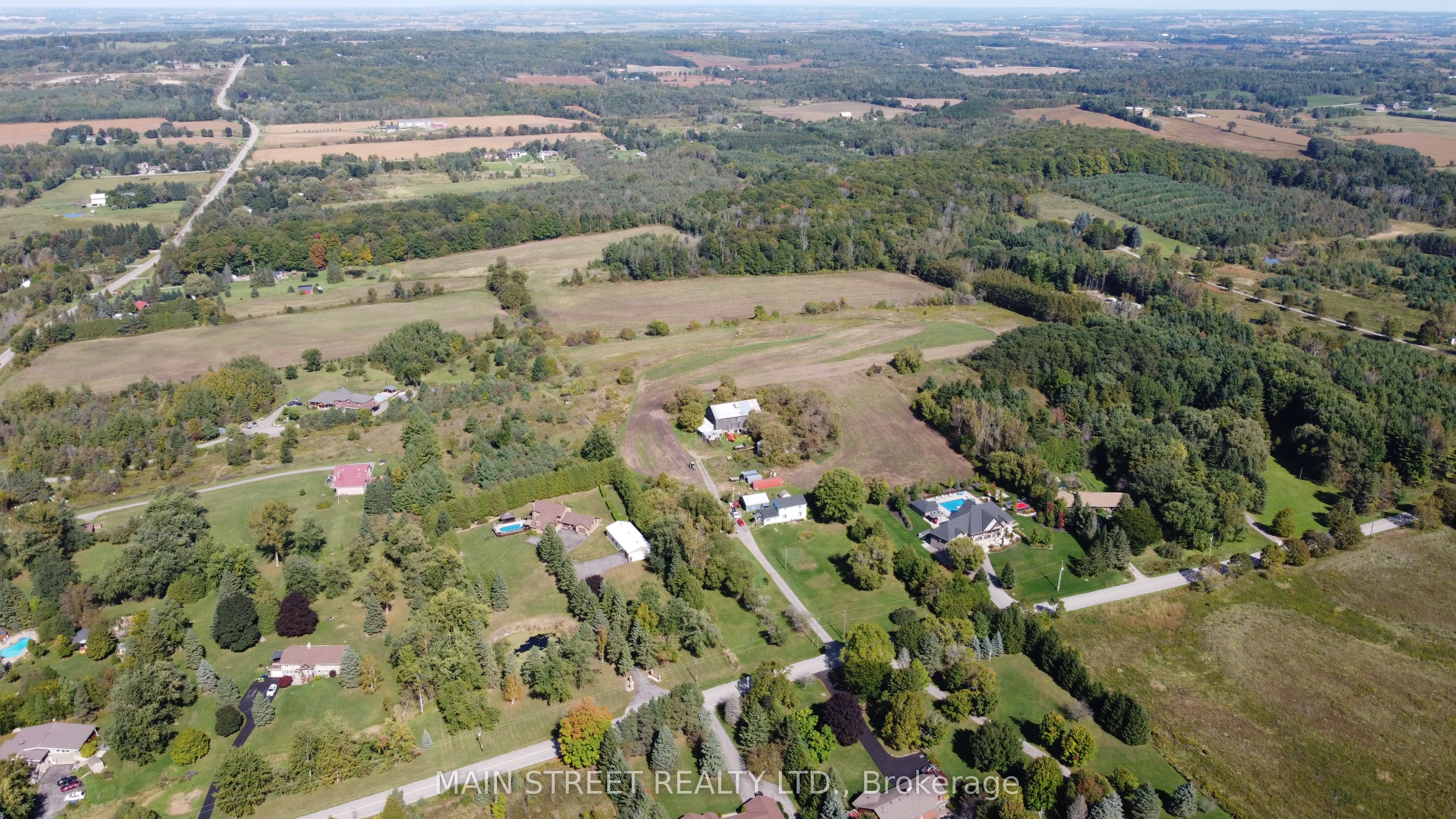 5984 3rd Line Property Photo 25