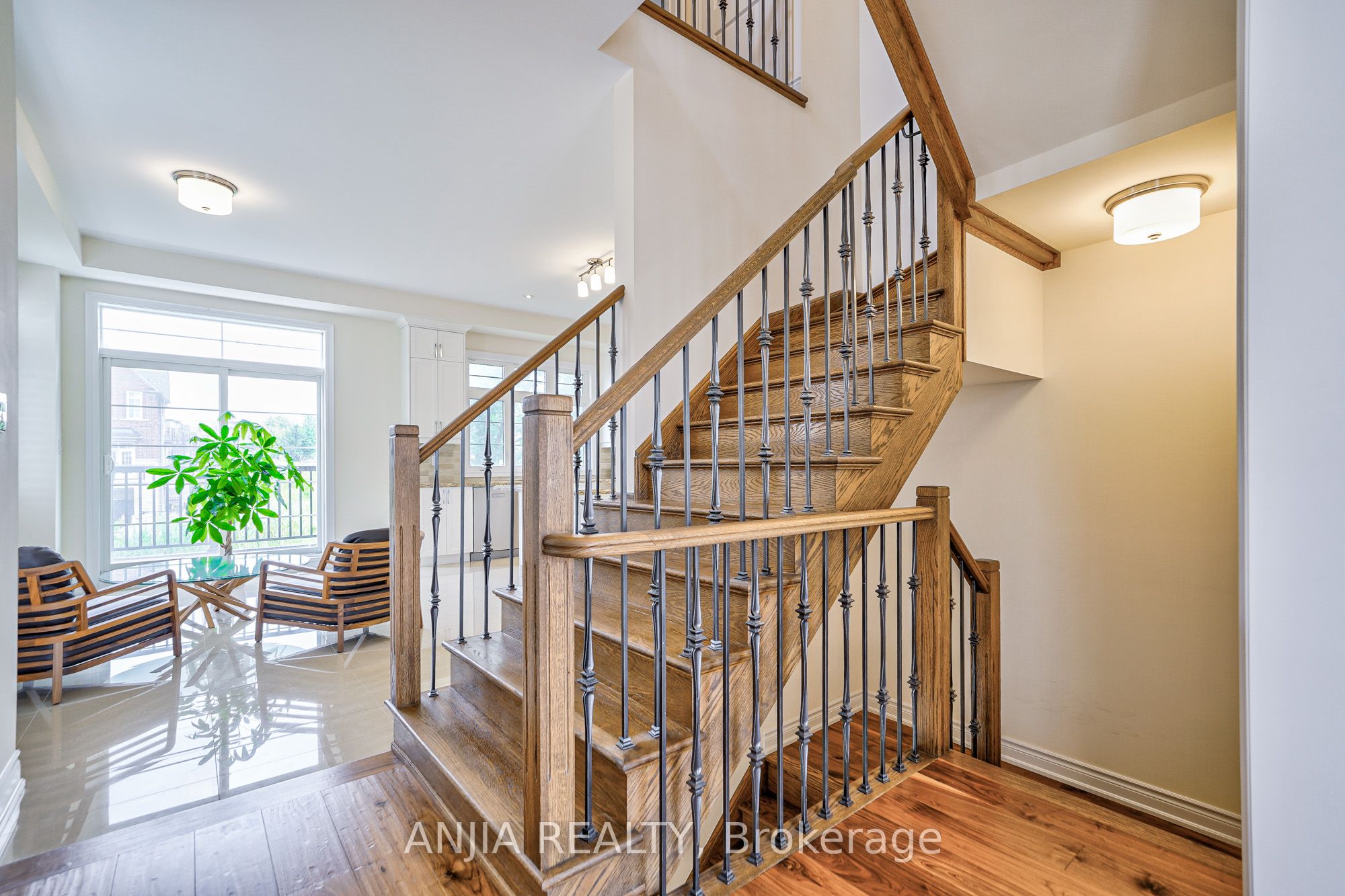 26 Island Green Lane Property Photo 8
