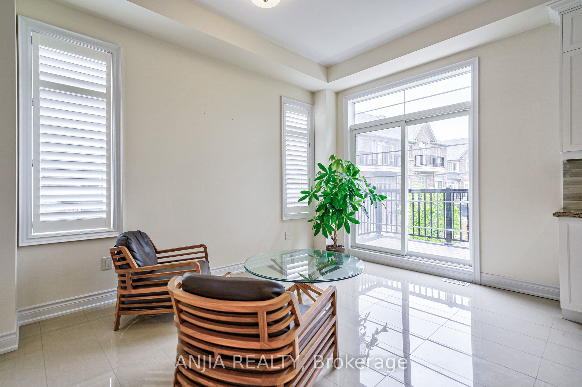 26 Island Green Lane Property Photo 15