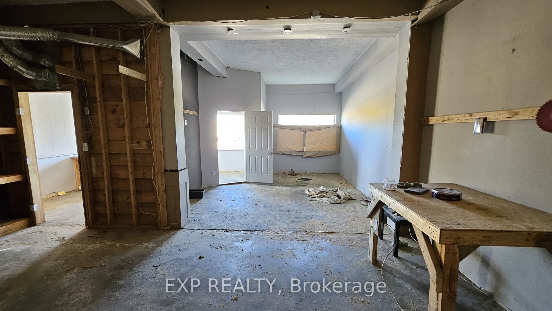 20473 Highway 48 Property Photo 3