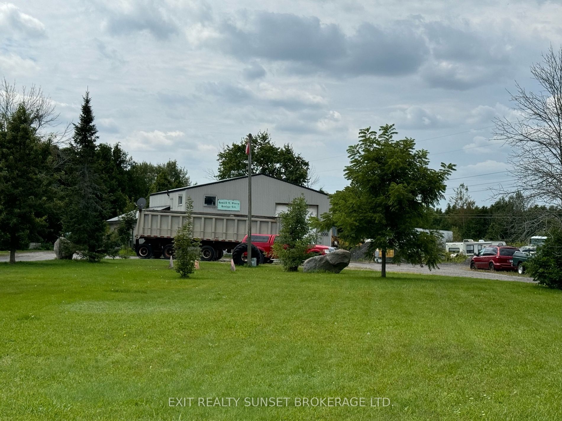 25710 Lake Ridge Rd Property Photo 1