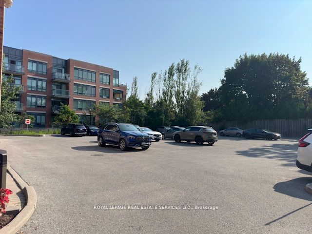 #29 - 7626a Yonge Street Property Photo 13