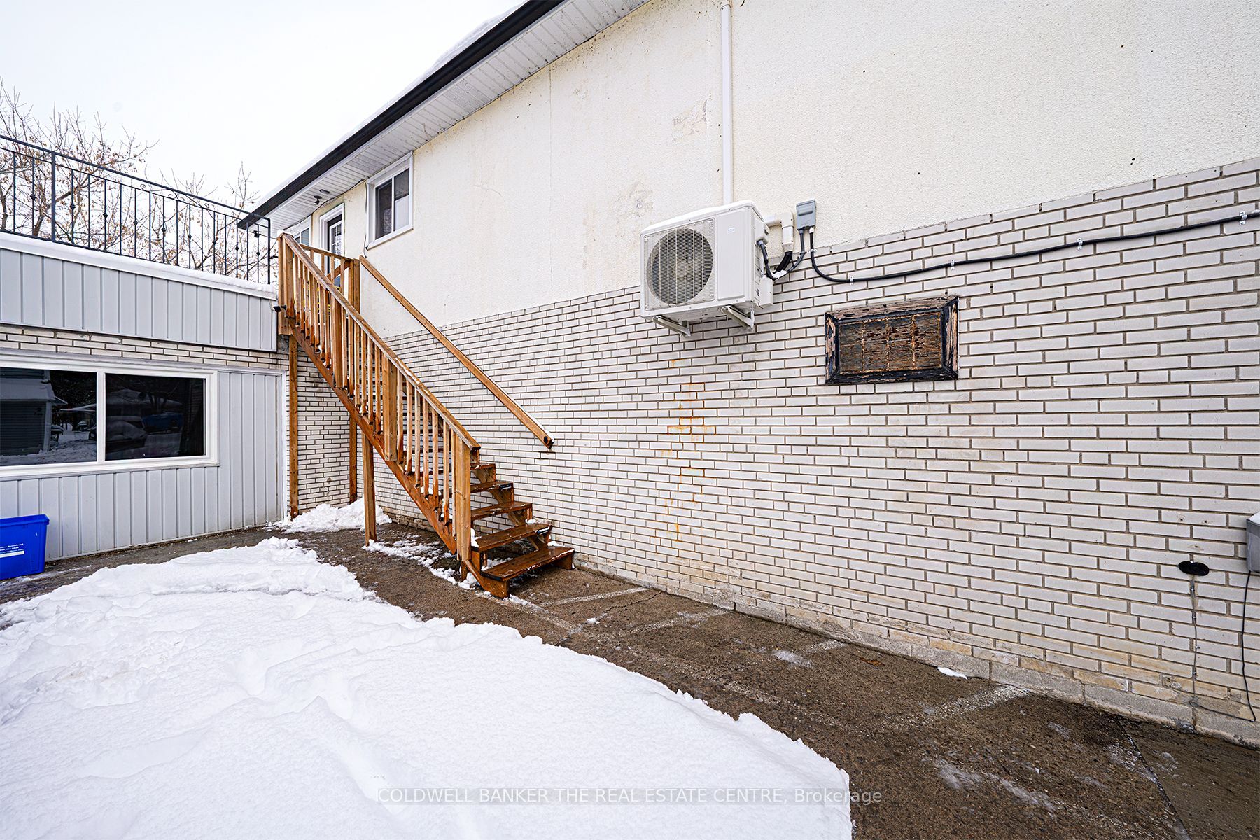 920 Lake Drive Property Photo 12